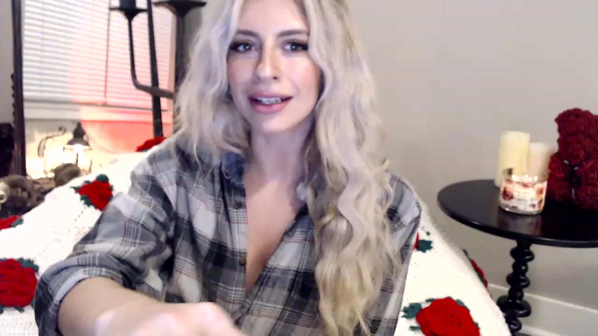 Gallery image thumbnail from XxRoseKitty's myfreecams stream on, 12/05/2022, 09:20 image 3 of 20