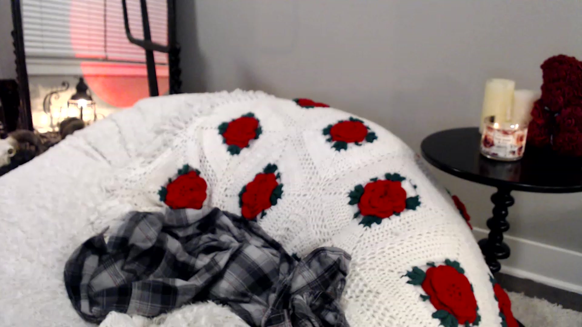 Gallery image thumbnail from XxRoseKitty's myfreecams stream on, 12/05/2022, 10:21 image 10 of 20