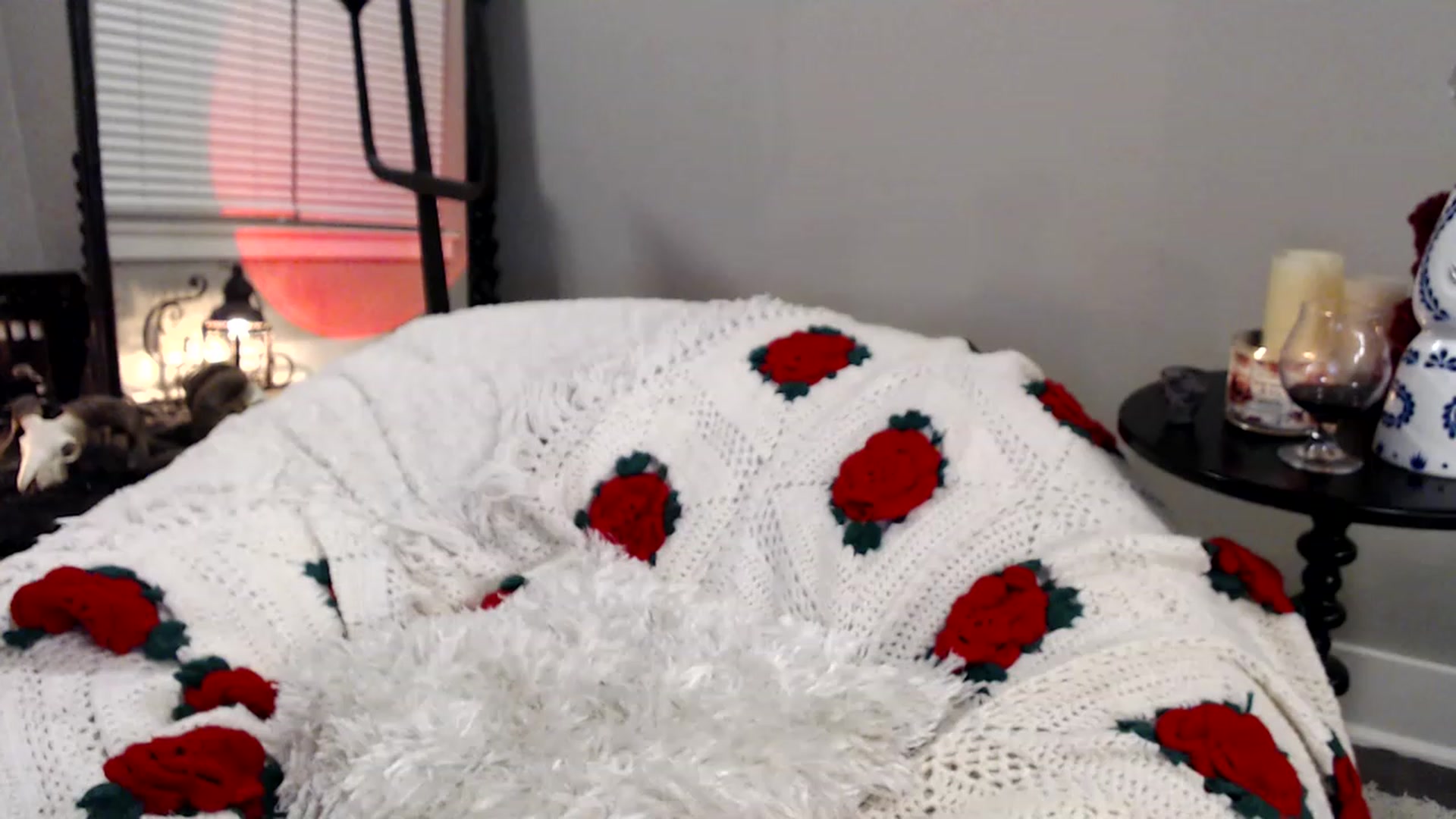 Gallery image thumbnail from XxRoseKitty's myfreecams stream on, 12/05/2022, 12:09 image 10 of 20