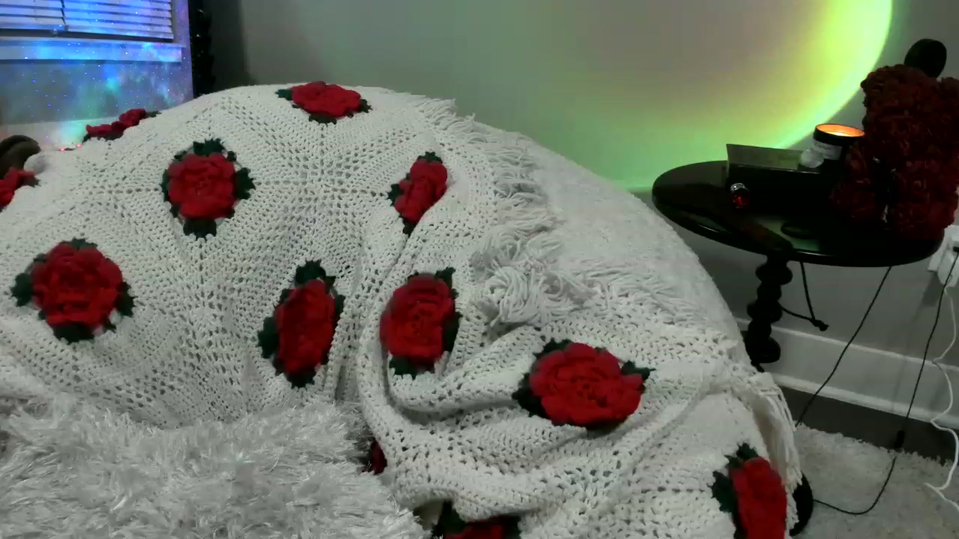 Gallery image thumbnail from XxRoseKitty's myfreecams stream on, 12/17/2022, 10:47 image 12 of 20