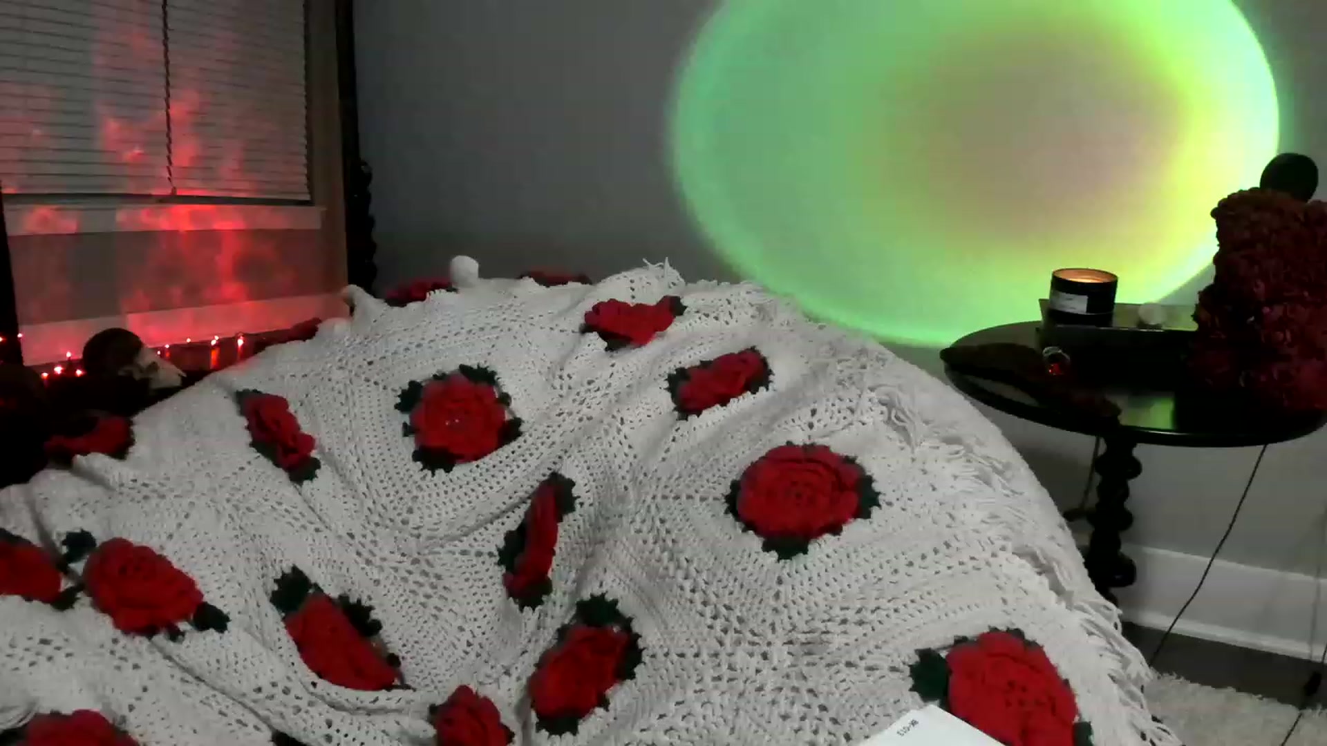Gallery image thumbnail from XxRoseKitty's myfreecams stream on, 12/17/2022, 12:12 image 10 of 20