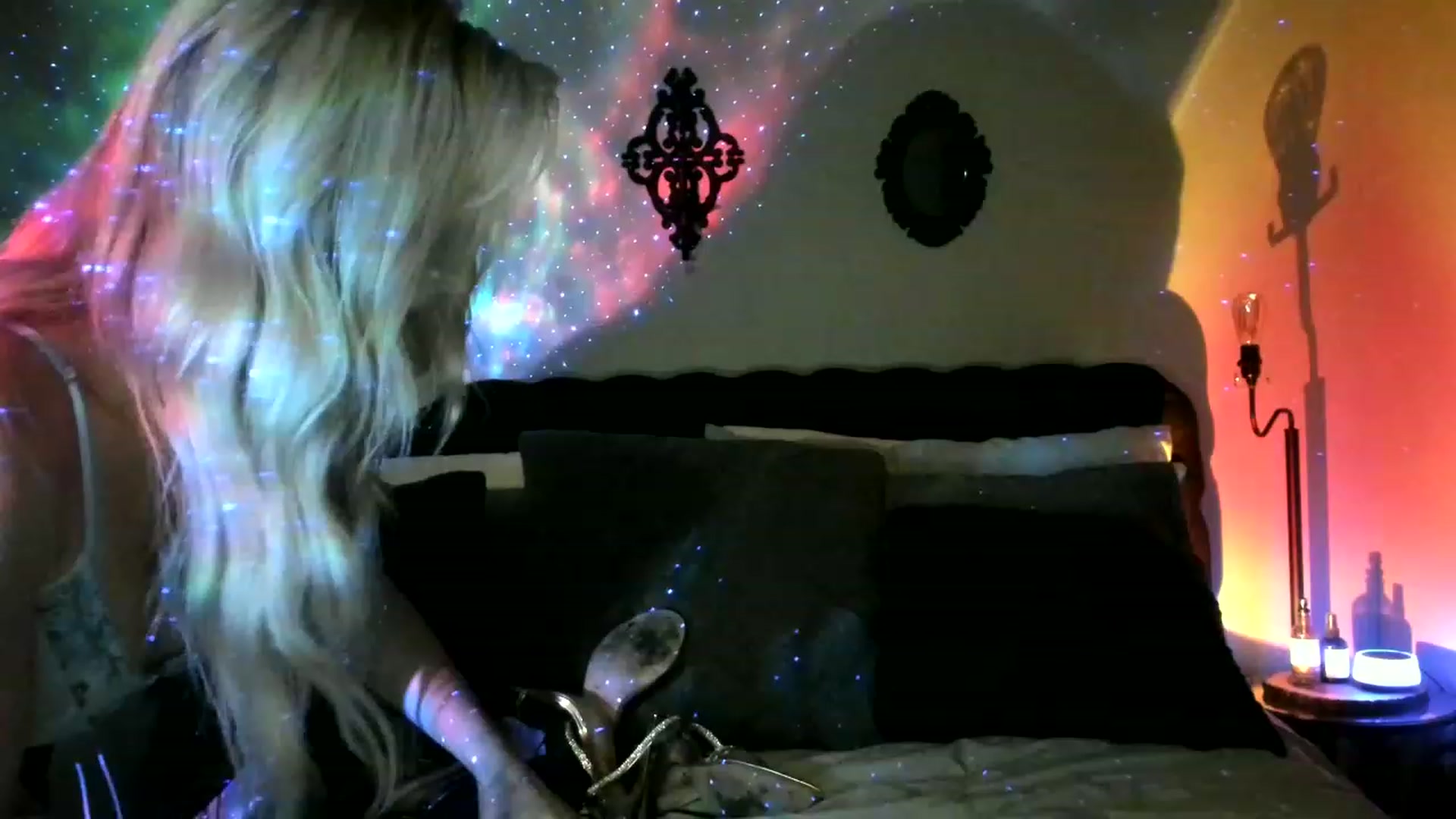 Gallery image thumbnail from XxRoseKitty's myfreecams stream on, 12/18/2022, 08:41 image 8 of 20