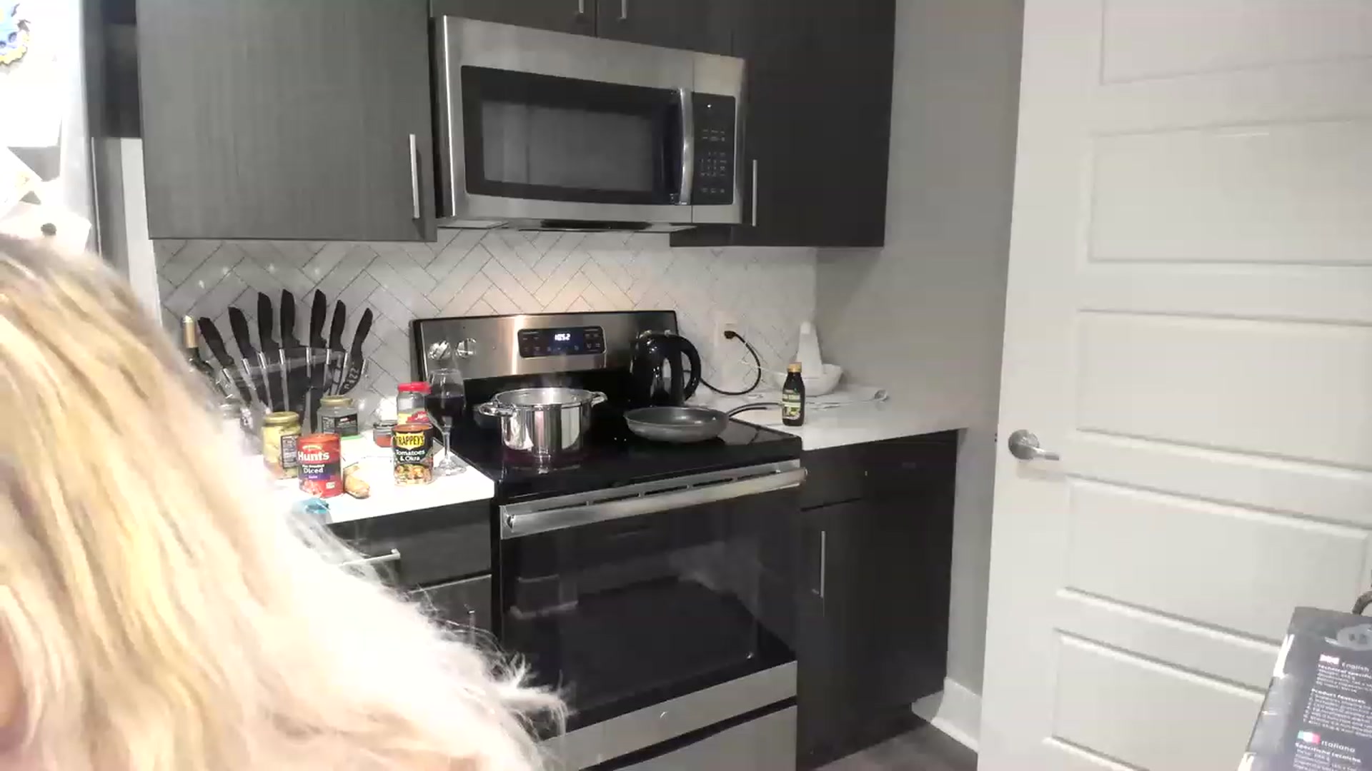 Gallery image thumbnail from XxRoseKitty's myfreecams stream on, 02/05/2023, 04:03 image 19 of 20