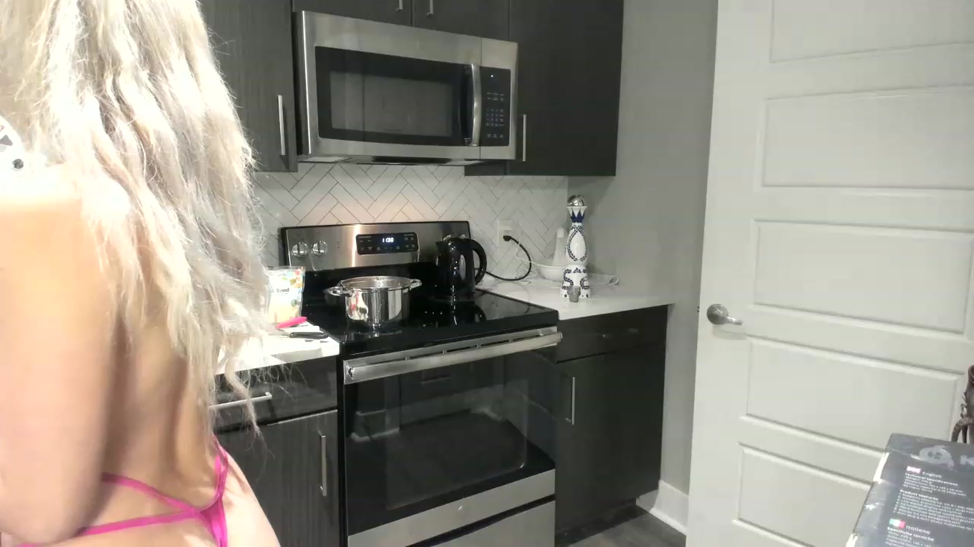 Gallery image thumbnail from XxRoseKitty's myfreecams stream on, 02/05/2023, 04:46 image 14 of 20