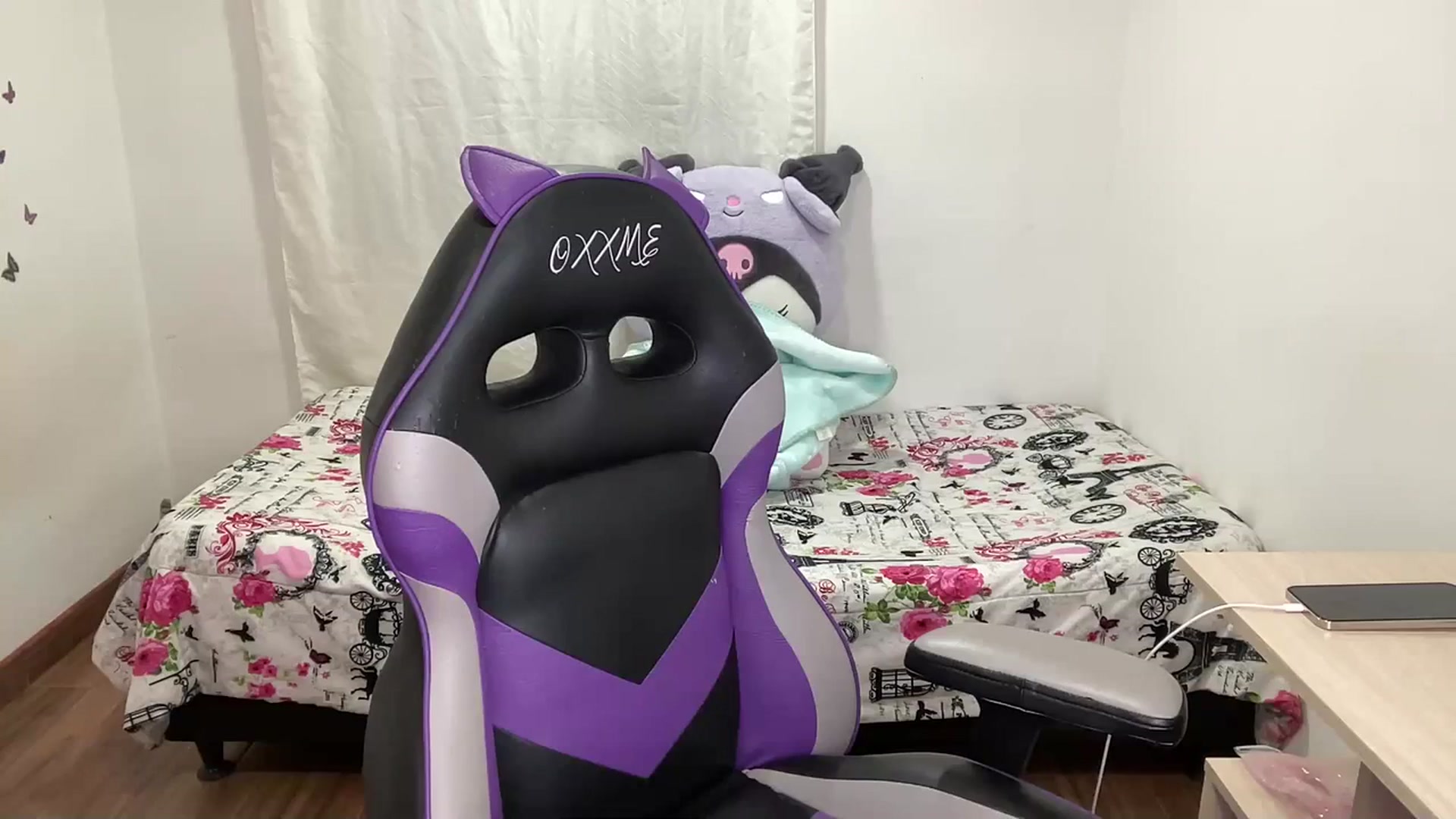 Gallery image thumbnail from XxYUIxX's myfreecams stream on, 11/04/2023, 06:53 image 18 of 20