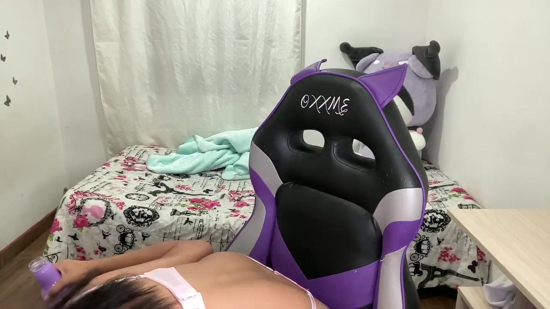 Gallery image thumbnail from XxYUIxX's myfreecams stream on, 11/06/2023, 01:56 image 16 of 20