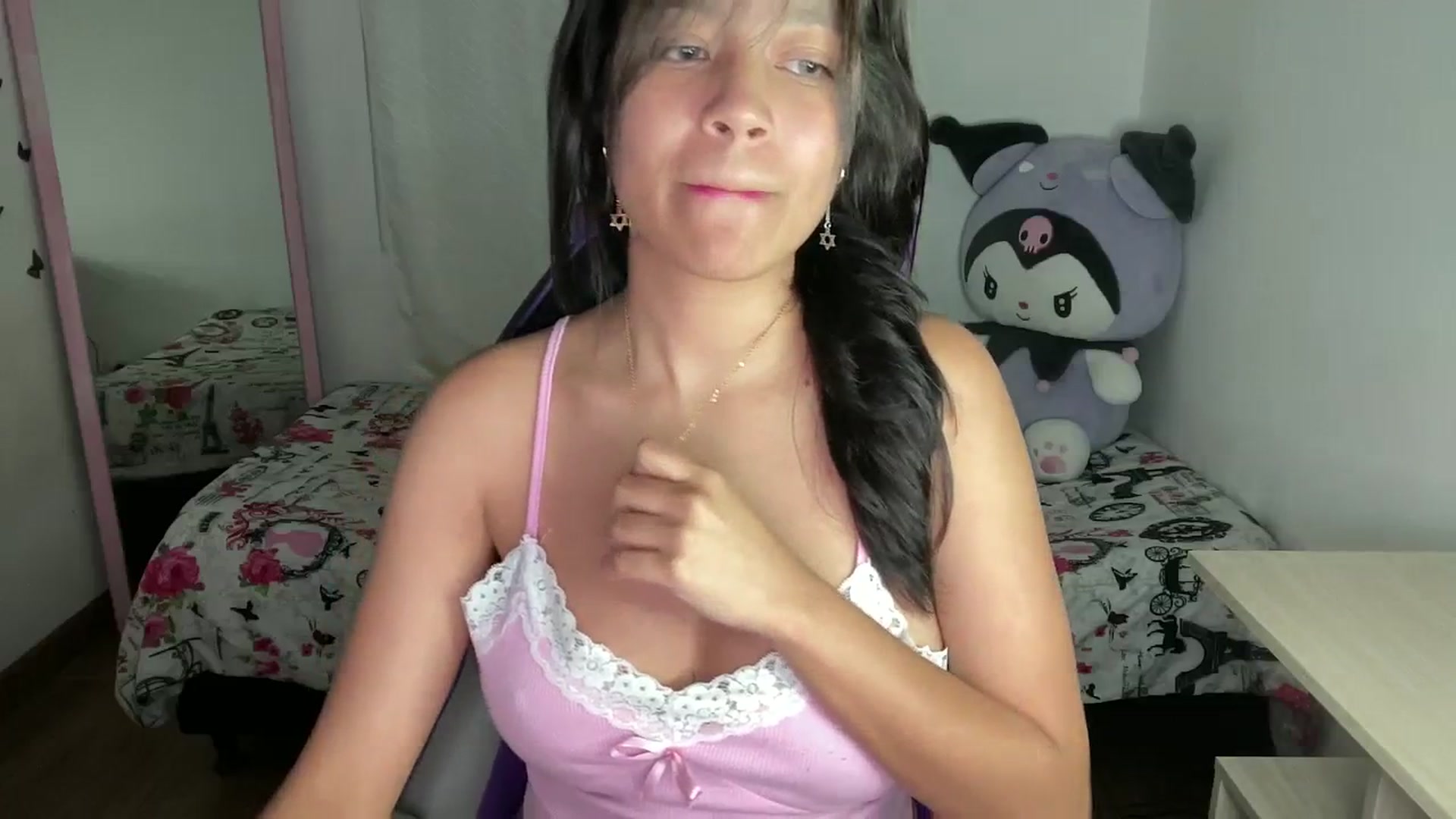 Gallery image thumbnail from XxYUIxX's myfreecams stream on, 11/23/2023, 02:05 image 11 of 20
