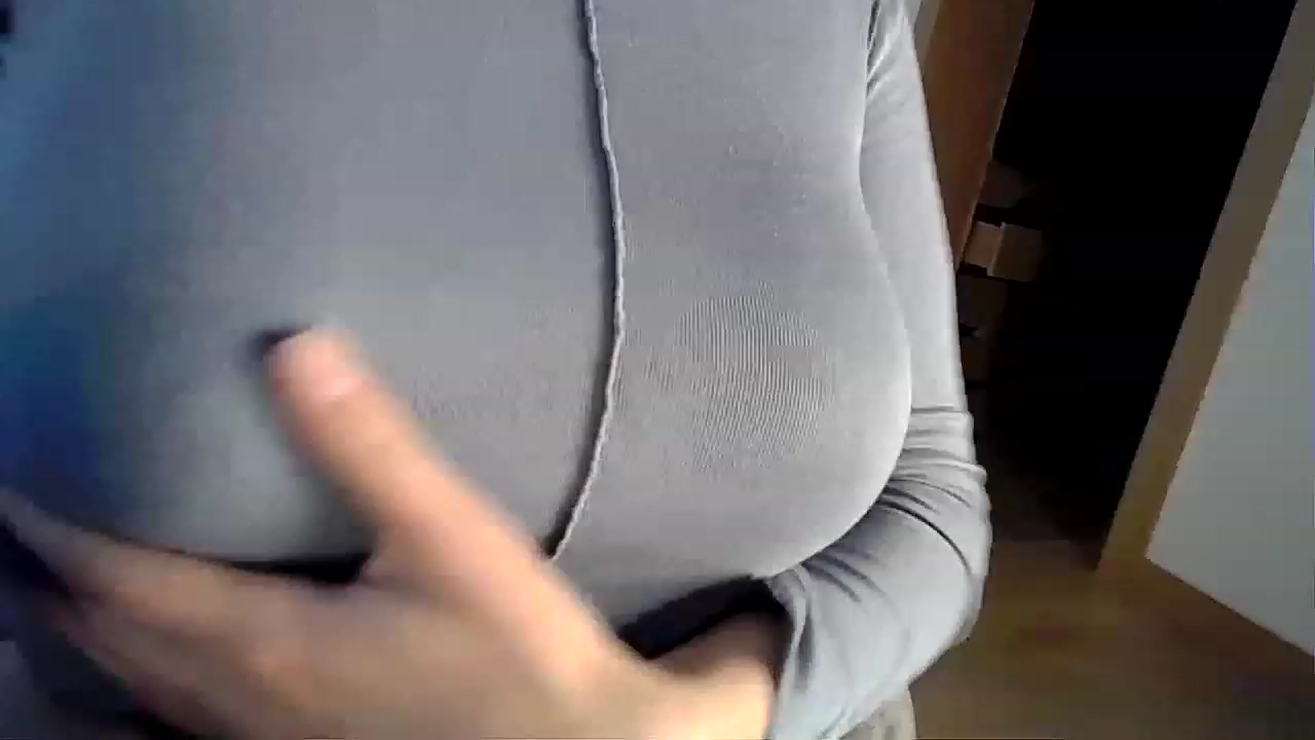Gallery image thumbnail from Xx_Sandy_xX's myfreecams stream on, 12/16/2022, 16:48 image 15 of 20