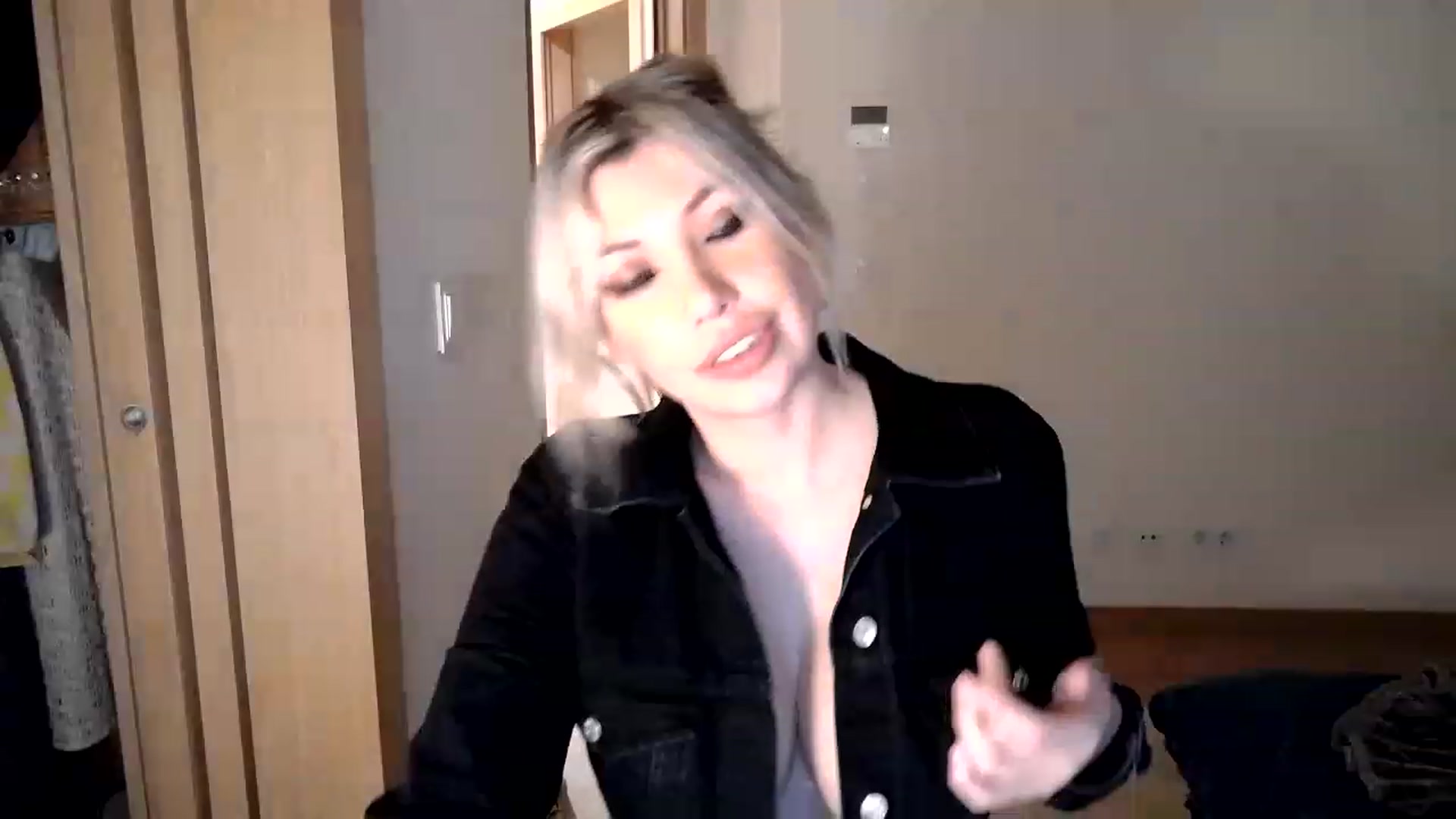 Gallery image thumbnail from Xx_Sandy_xX's myfreecams stream on, 01/21/2023, 21:12 image 6 of 20