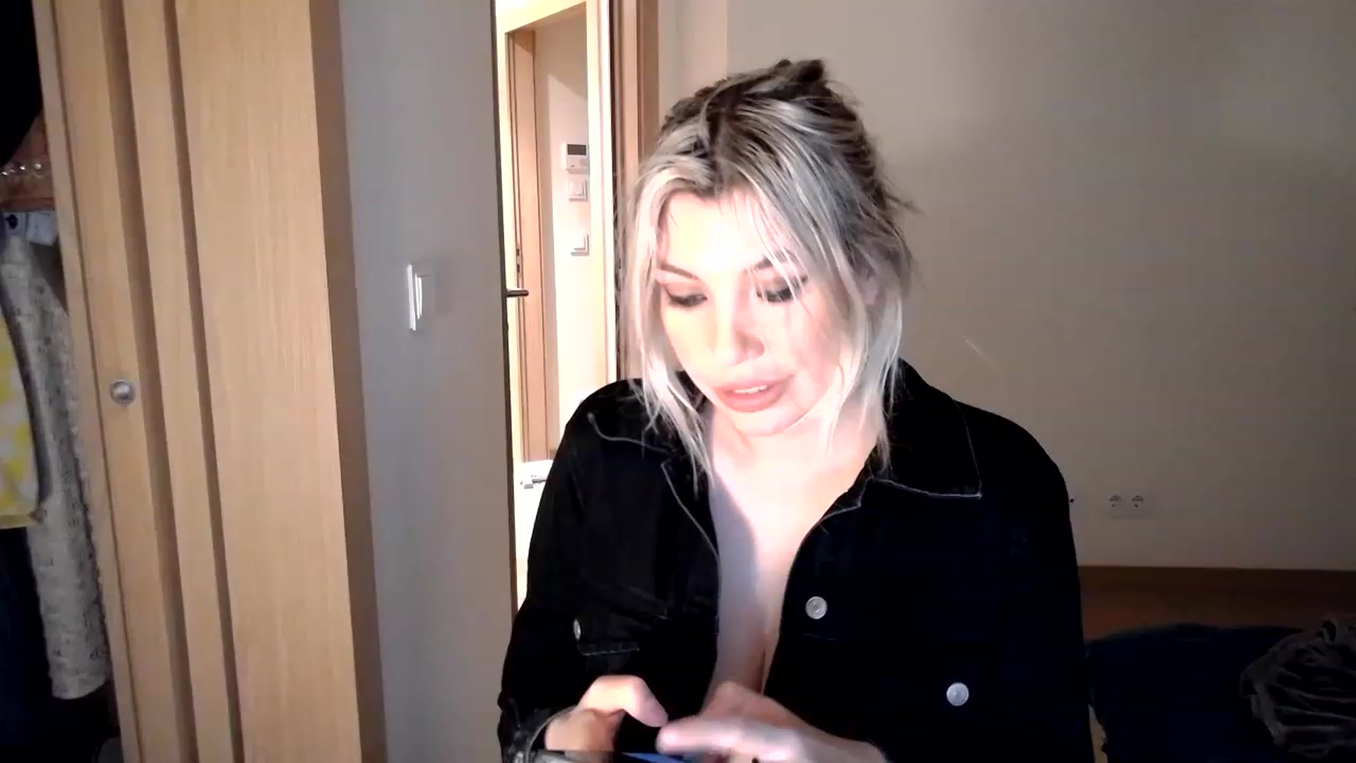 Gallery image thumbnail from Xx_Sandy_xX's myfreecams stream on, 01/21/2023, 21:12 image 16 of 20