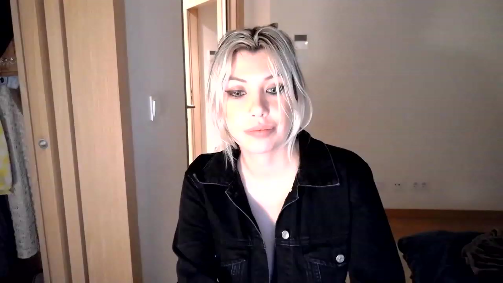 Gallery image thumbnail from Xx_Sandy_xX's myfreecams stream on, 01/21/2023, 21:12 image 19 of 20