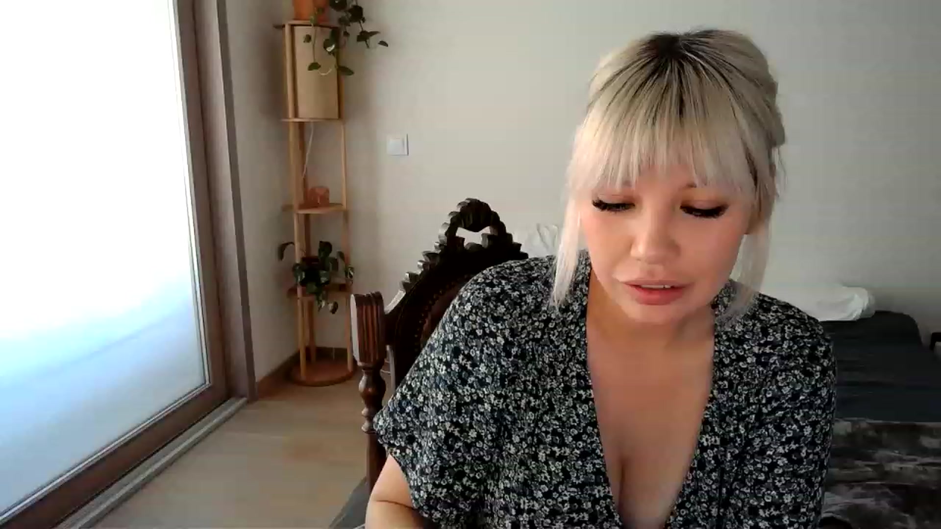 Gallery image thumbnail from Xx_Sandy_xX's myfreecams stream on, 05/27/2023, 16:59 image 18 of 20