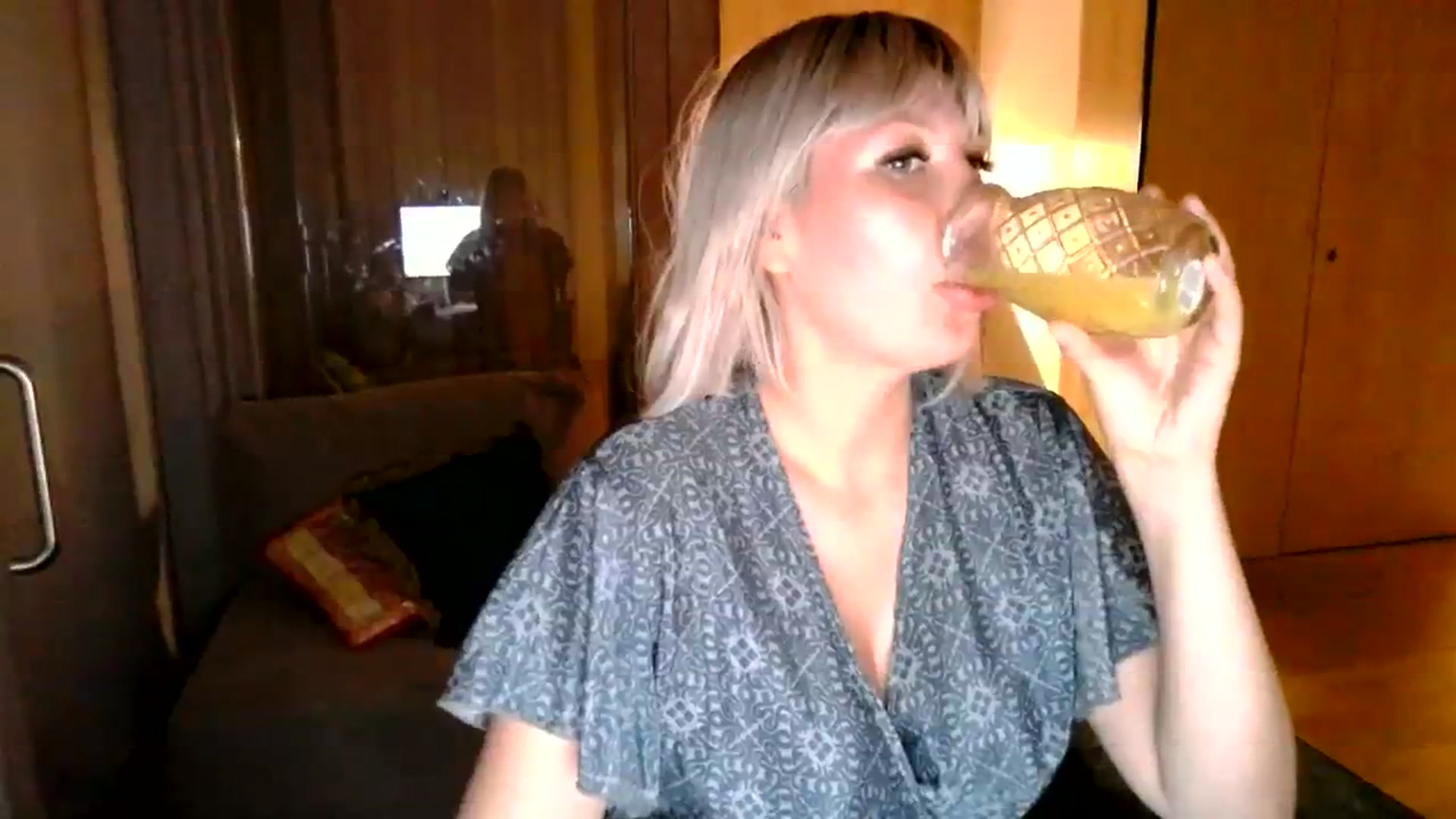 Gallery image thumbnail from Xx_Sandy_xX's myfreecams stream on, 07/29/2023, 21:28 image 13 of 20