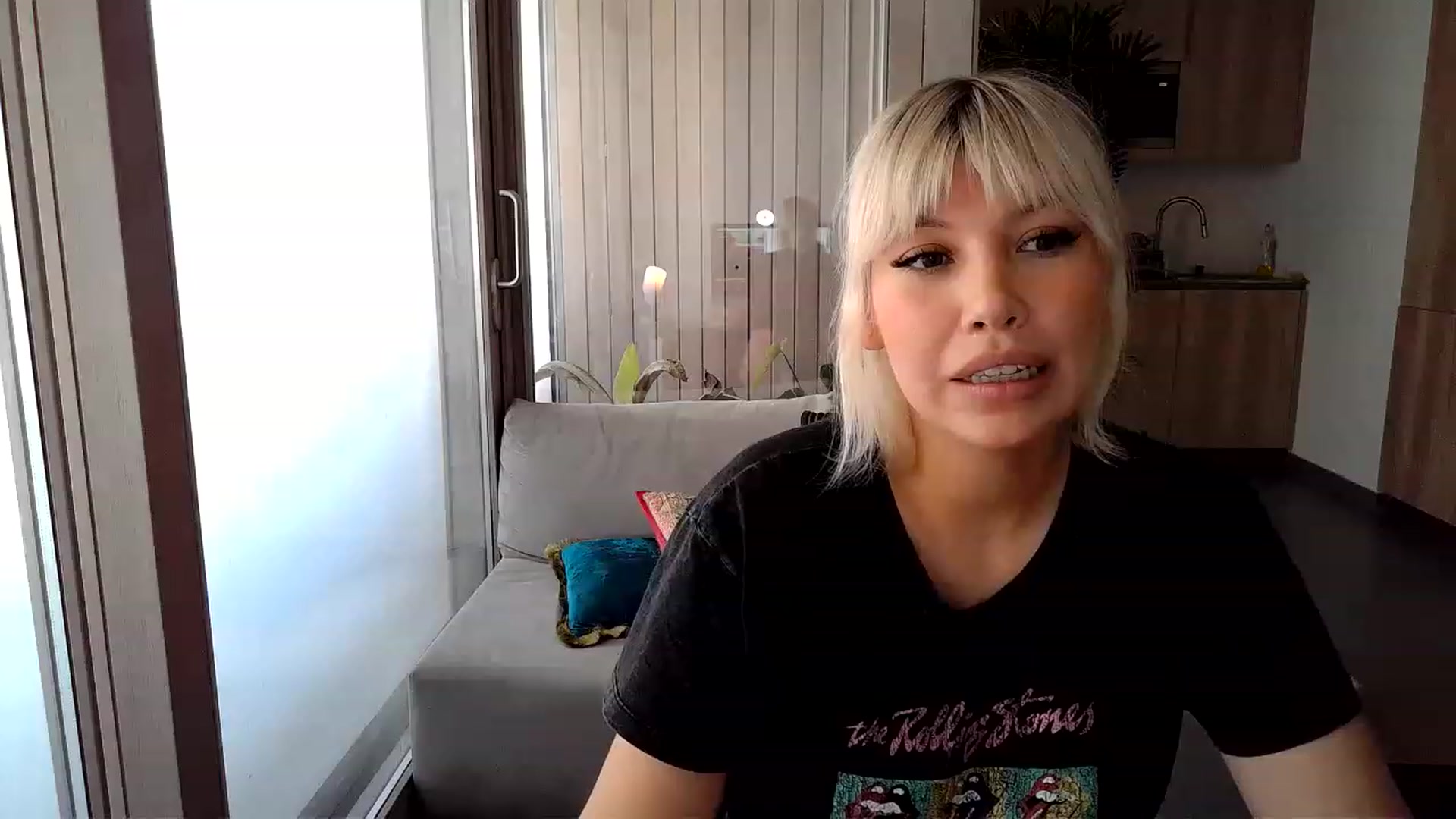 Gallery image thumbnail from Xx_Sandy_xX's myfreecams stream on, 08/07/2023, 15:00 image 3 of 20