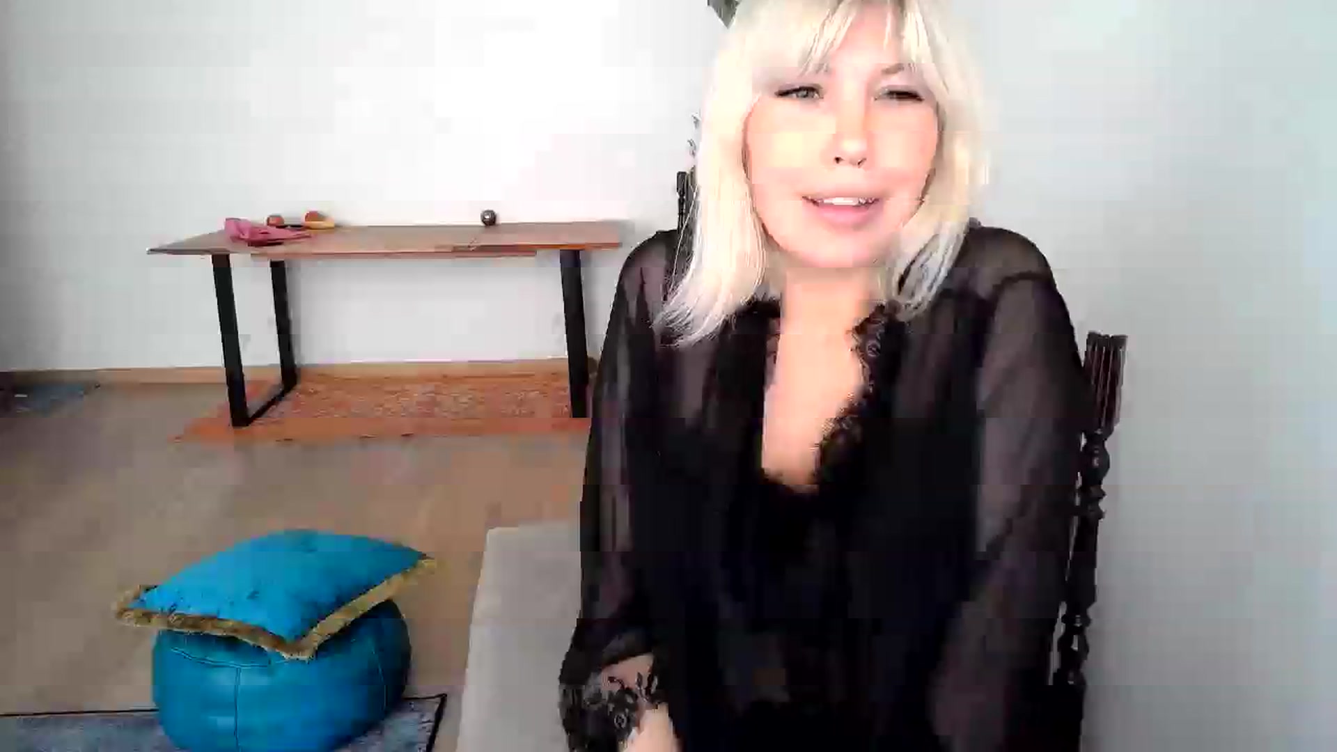 Gallery image thumbnail from Xx_Sandy_xX's myfreecams stream on, 09/18/2023, 15:31 image 8 of 20