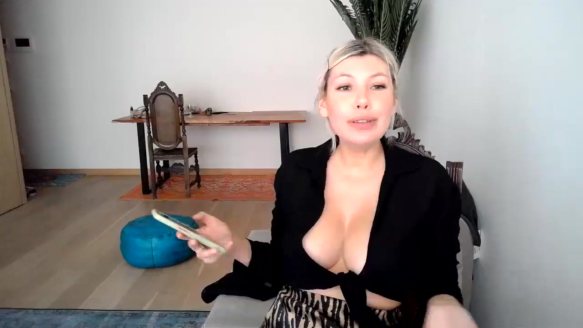 Gallery image thumbnail from Xx_Sandy_xX's myfreecams stream on, 09/28/2023, 13:43 image 4 of 20