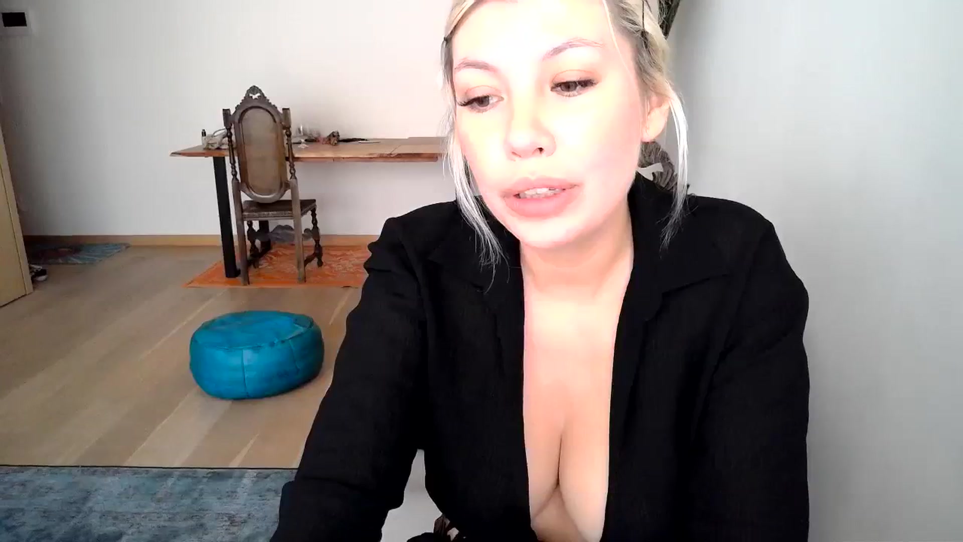 Gallery image thumbnail from Xx_Sandy_xX's myfreecams stream on, 09/28/2023, 13:43 image 12 of 20