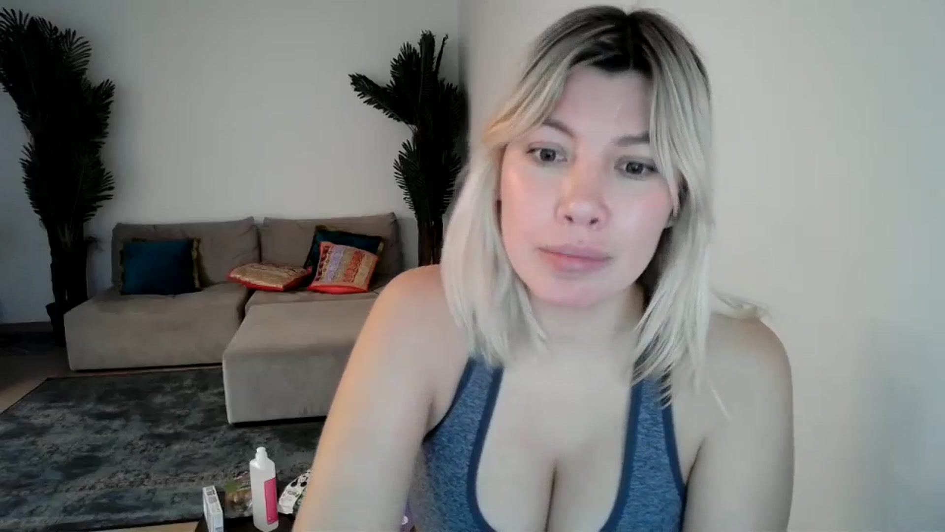 Gallery image thumbnail from Xx_Sandy_xX's myfreecams stream on, 01/08/2024, 15:21 image 11 of 20