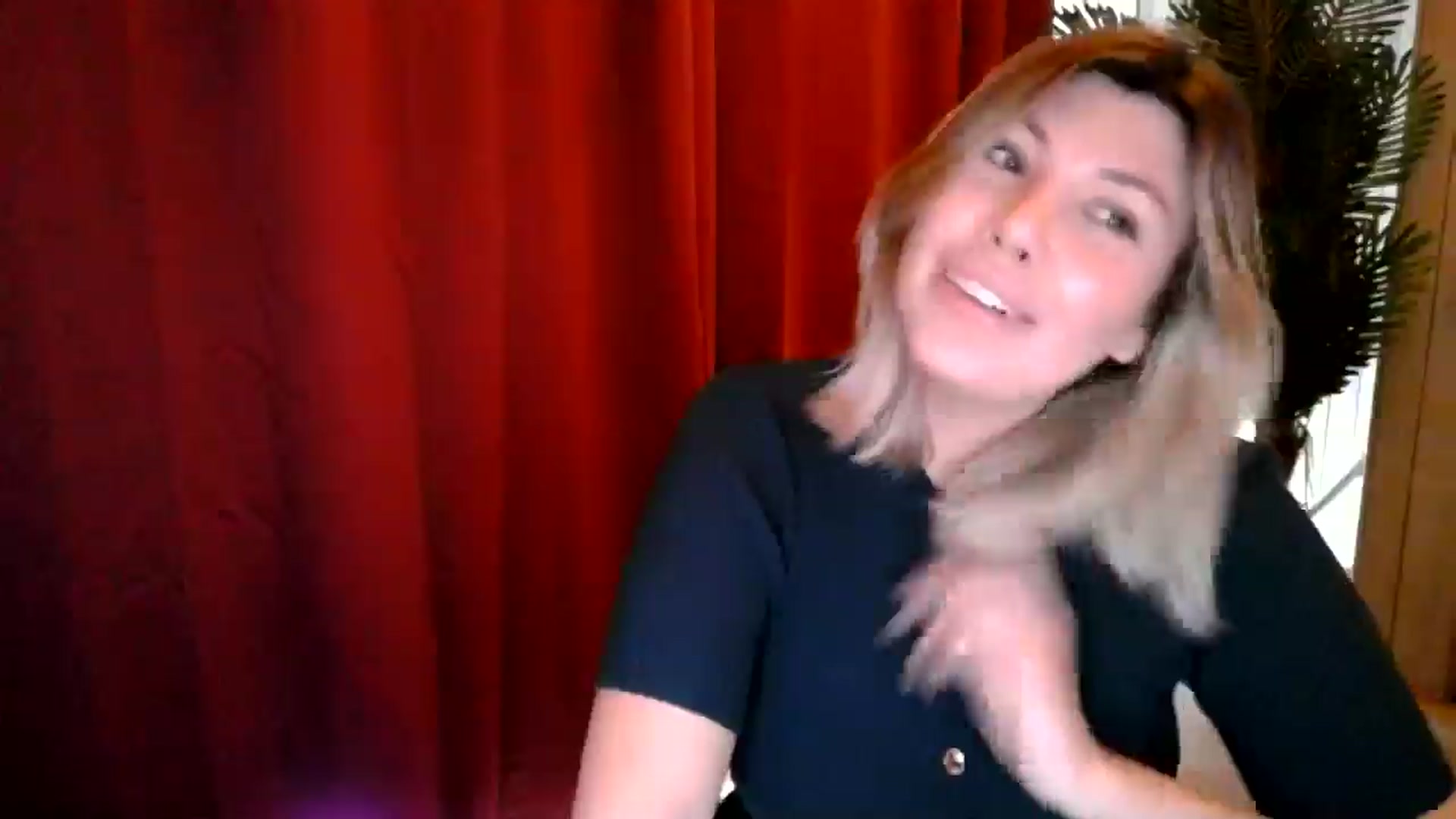 Gallery image thumbnail from Xx_Sandy_xX's myfreecams stream on, 01/20/2025, 15:06 image 17 of 20