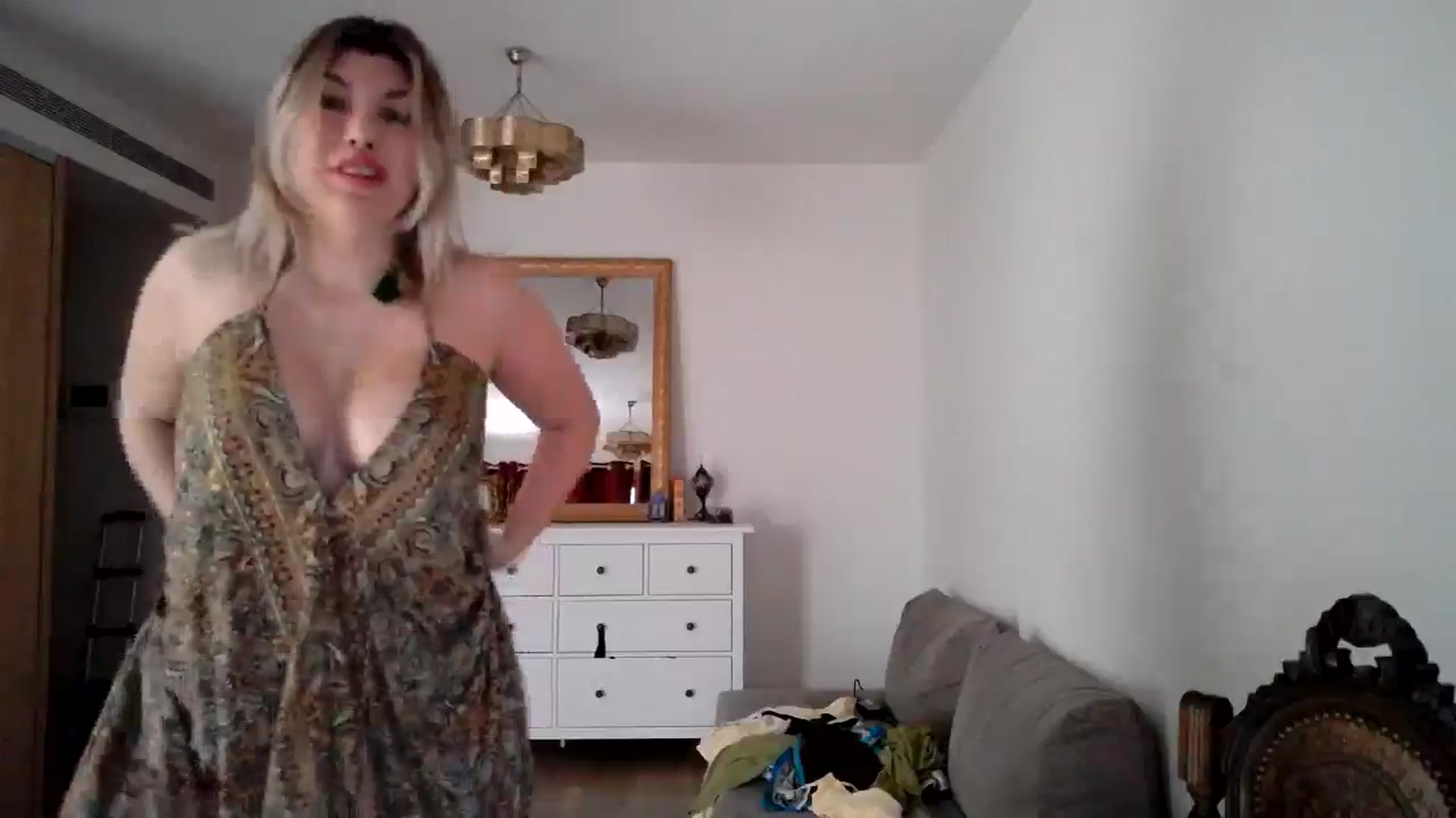 Gallery image thumbnail from Xx_Sandy_xX's myfreecams stream on, 02/11/2025, 11:22 image 10 of 20