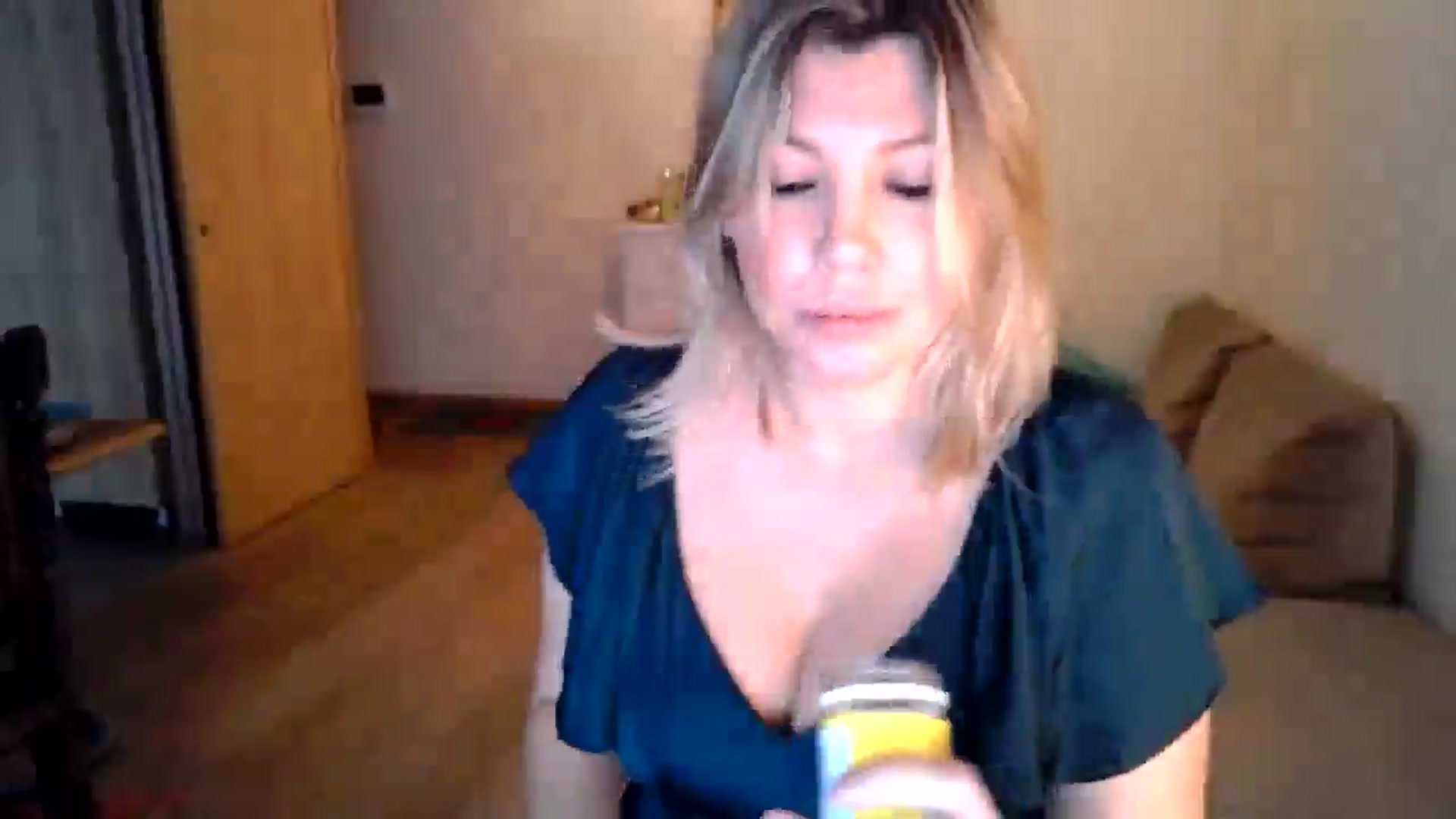 Gallery image thumbnail from Xx_Sandy_xX's myfreecams stream on, 02/15/2025, 18:11 image 6 of 20