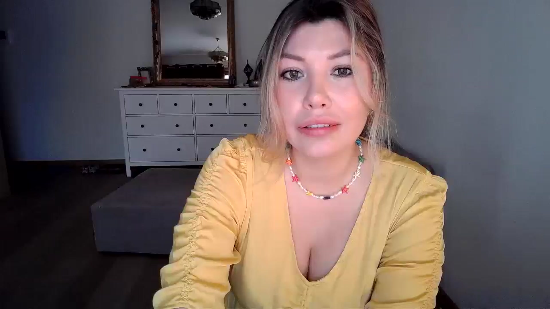 Gallery image thumbnail from Xx_Sandy_xX's myfreecams stream on, 05/02/2025, 11:25 image 13 of 20