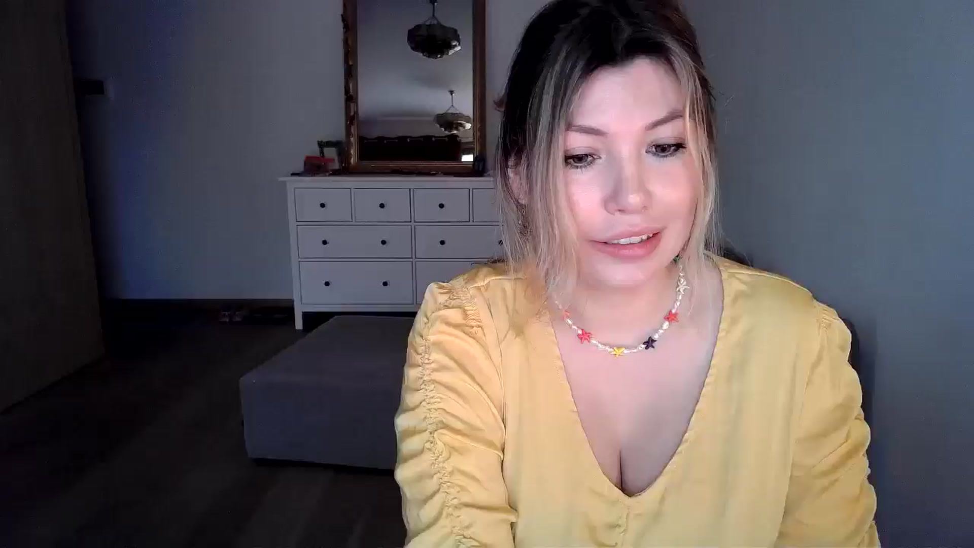 Gallery image thumbnail from Xx_Sandy_xX's myfreecams stream on, 05/02/2025, 11:25 image 16 of 20