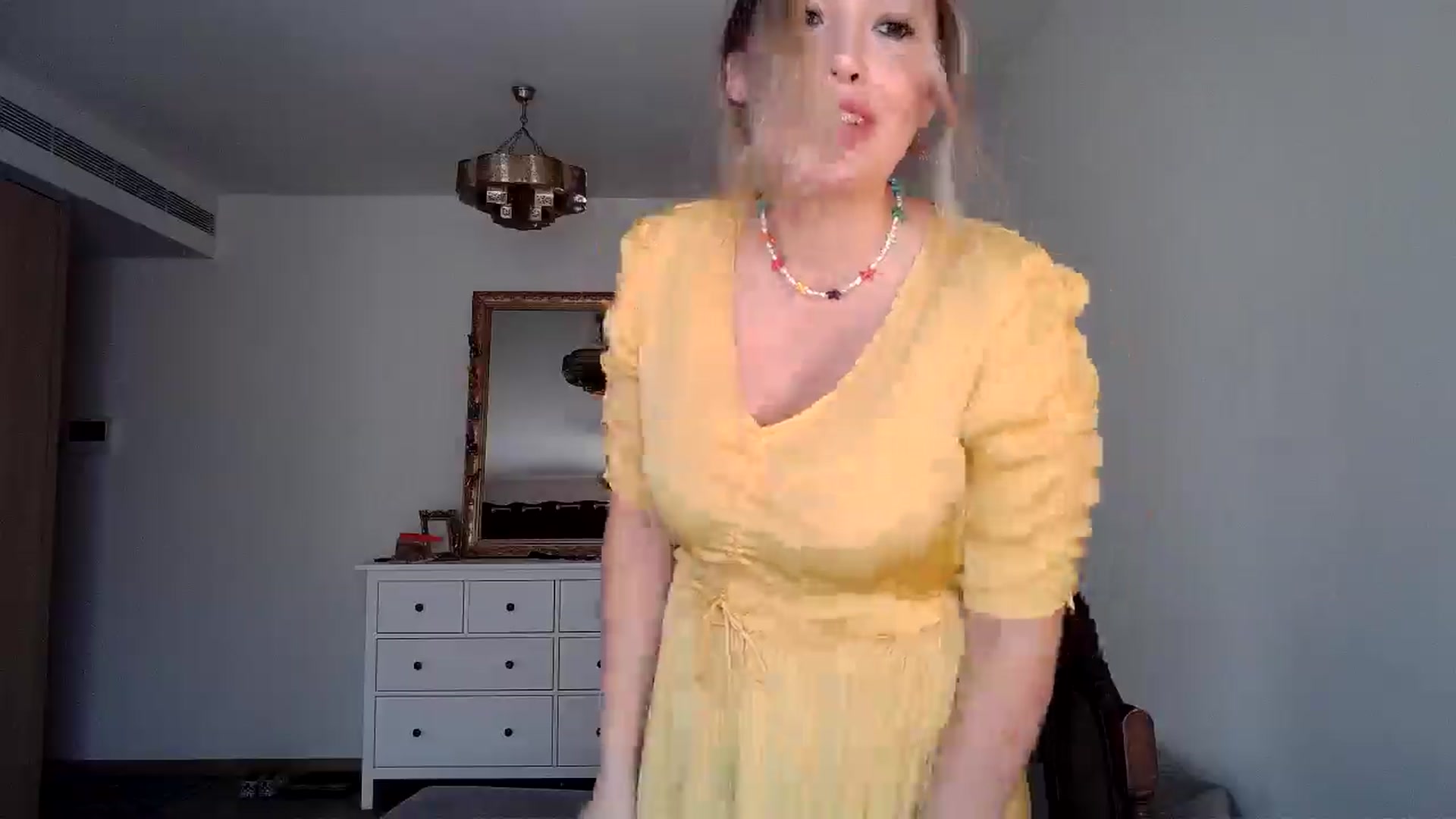 Gallery image thumbnail from Xx_Sandy_xX's myfreecams stream on, 05/02/2025, 11:25 image 14 of 20