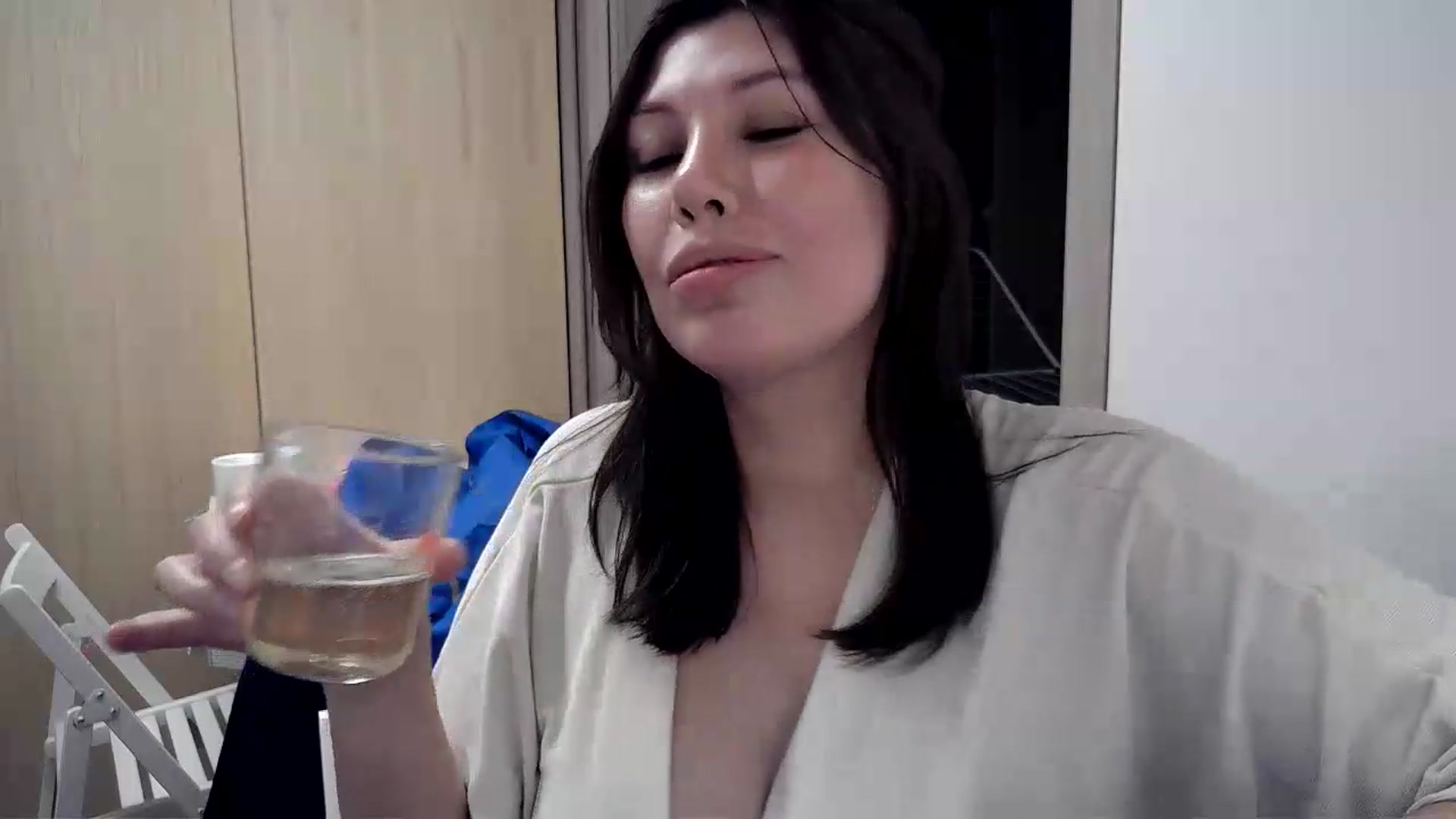 Gallery image thumbnail from Xx_Sandy_xX's myfreecams stream on, 09/18/2026, 23:18 image 5 of 20