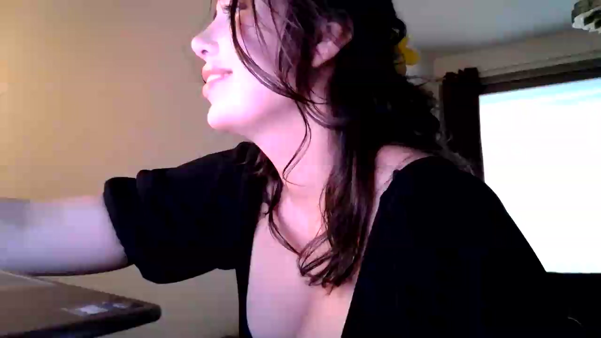 Gallery image thumbnail from Xx_Sandy_xX's myfreecams stream on, 09/26/2026, 18:59 image 1 of 20
