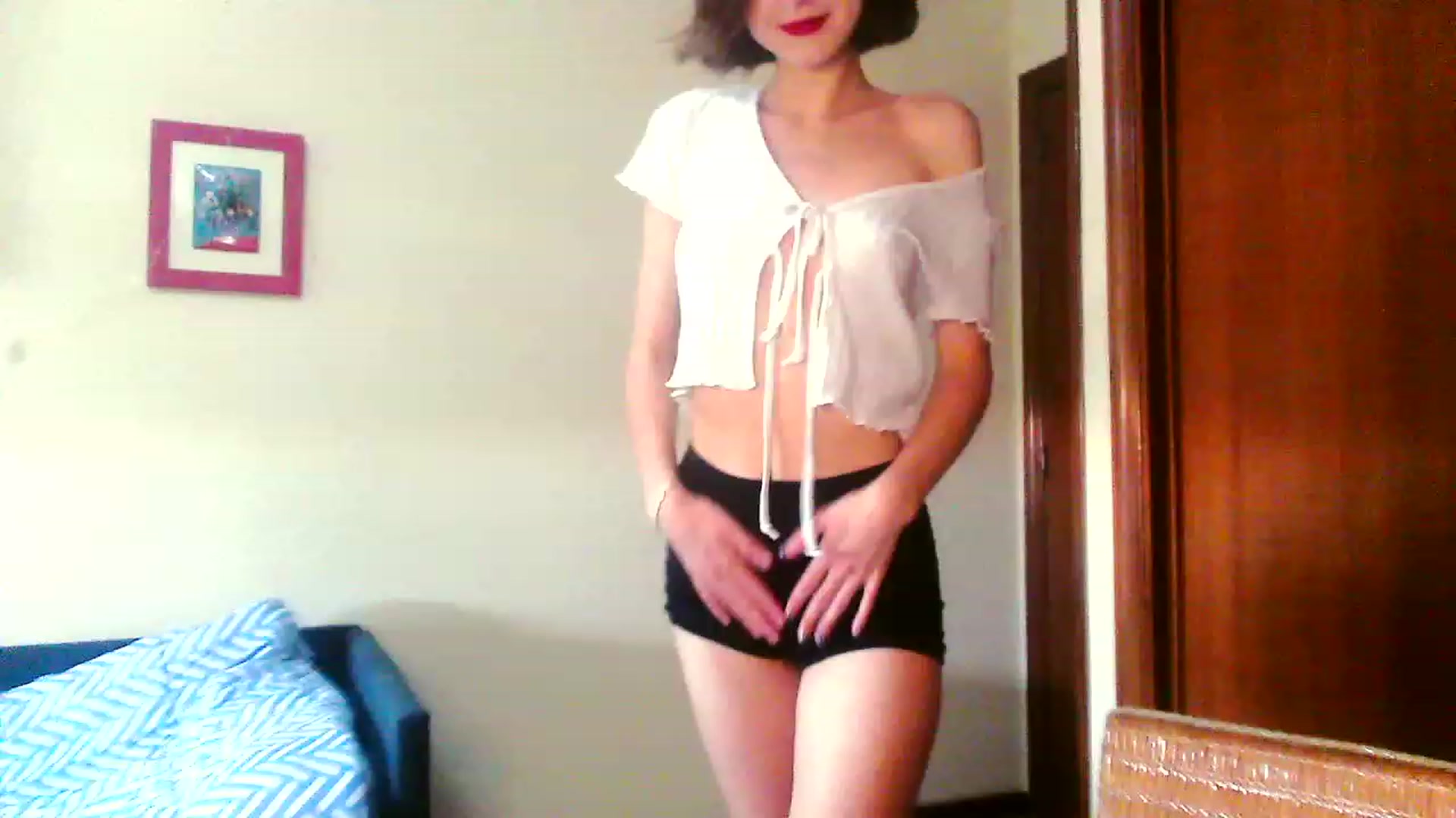 Gallery image thumbnail from XxanaXana's myfreecams stream on, 06/26/2023, 17:00 image 7 of 20