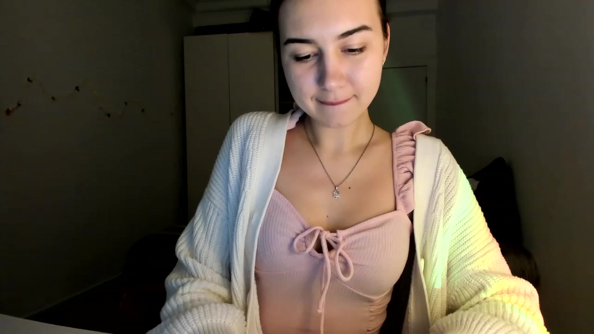 Gallery image thumbnail from XxanaXana's myfreecams stream on, 01/20/2024, 22:03 image 15 of 20
