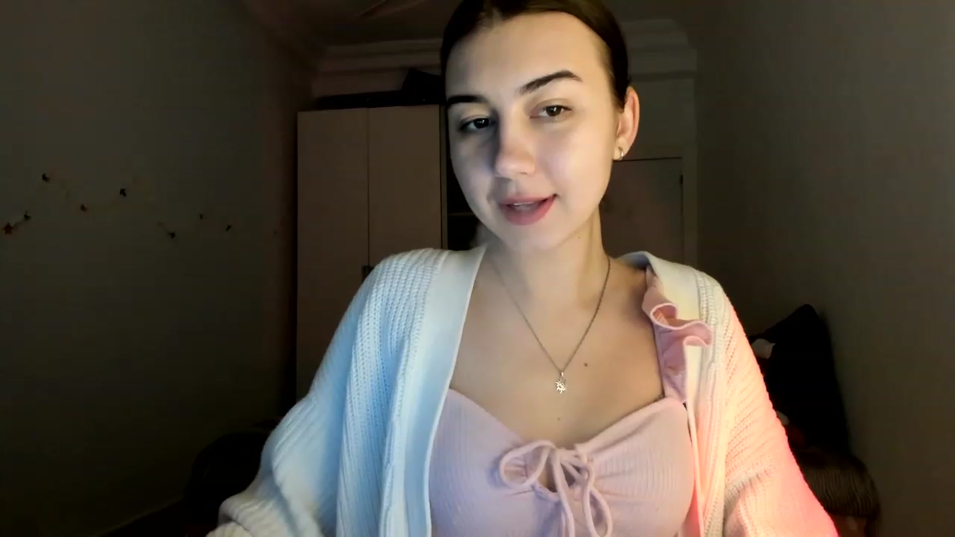 Gallery image thumbnail from XxanaXana's myfreecams stream on, 01/20/2024, 22:03 image 3 of 20