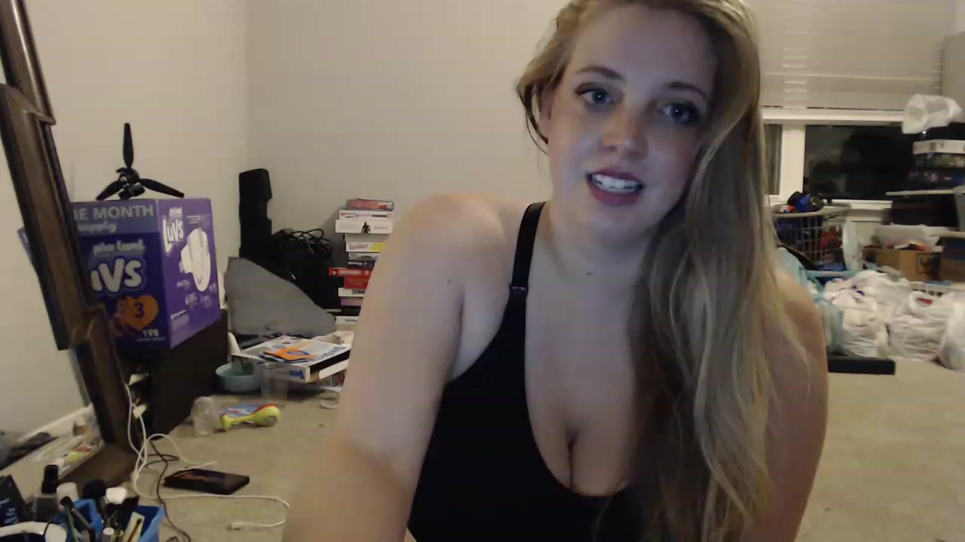 Gallery image thumbnail from Xxharleyqueen's myfreecams stream on, 07/17/2023, 03:25 image 12 of 20