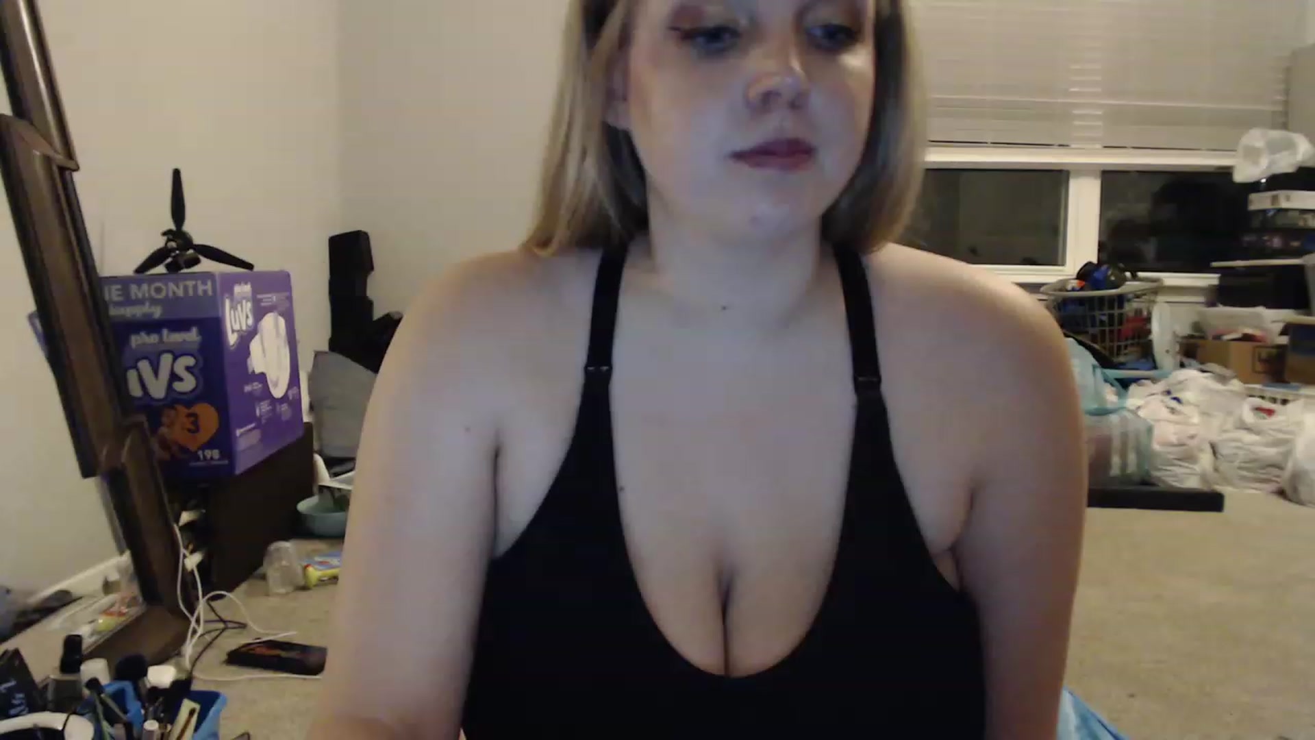 Gallery image thumbnail from Xxharleyqueen's myfreecams stream on, 07/17/2023, 03:25 image 10 of 20