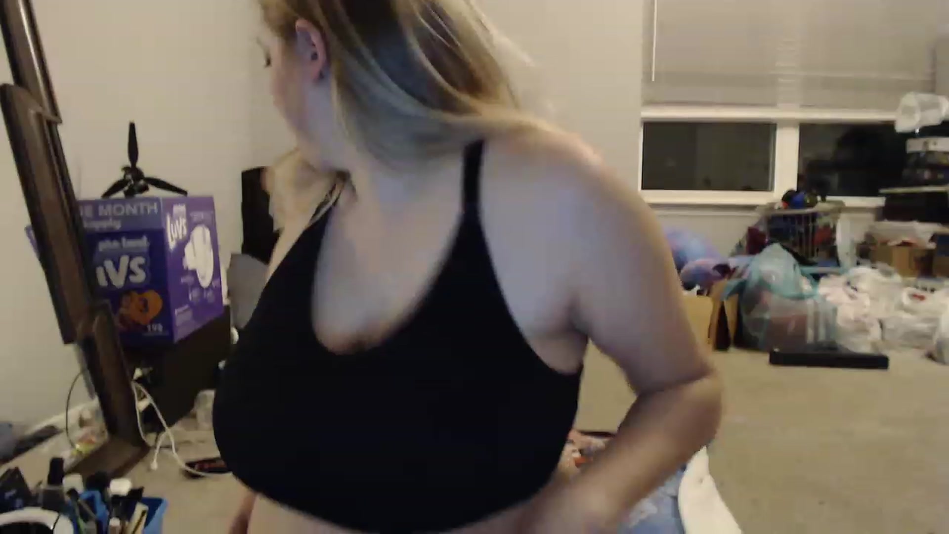 Gallery image thumbnail from Xxharleyqueen's myfreecams stream on, 07/17/2023, 03:25 image 2 of 20