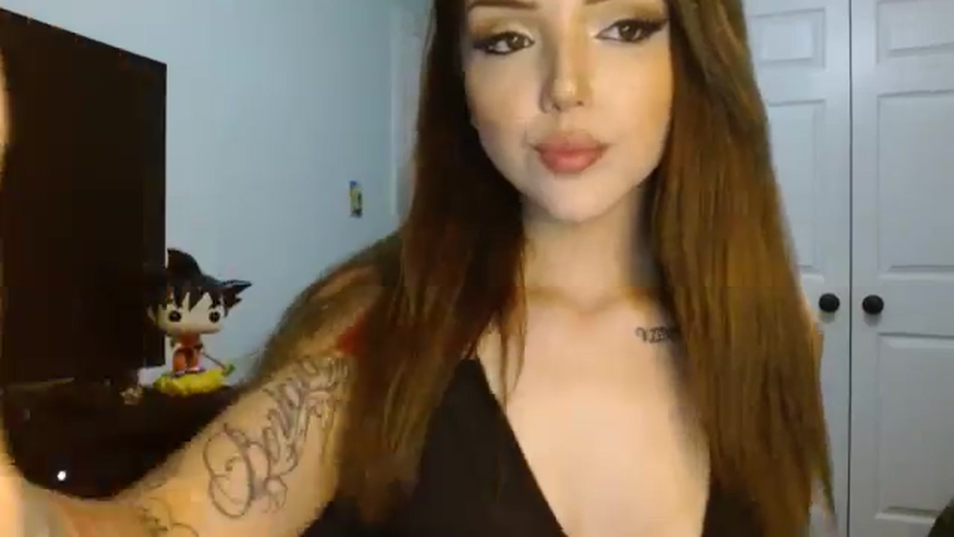 Gallery image thumbnail from XxxSaiyanQ's myfreecams stream on, 07/14/2024, 06:12 image 6 of 20