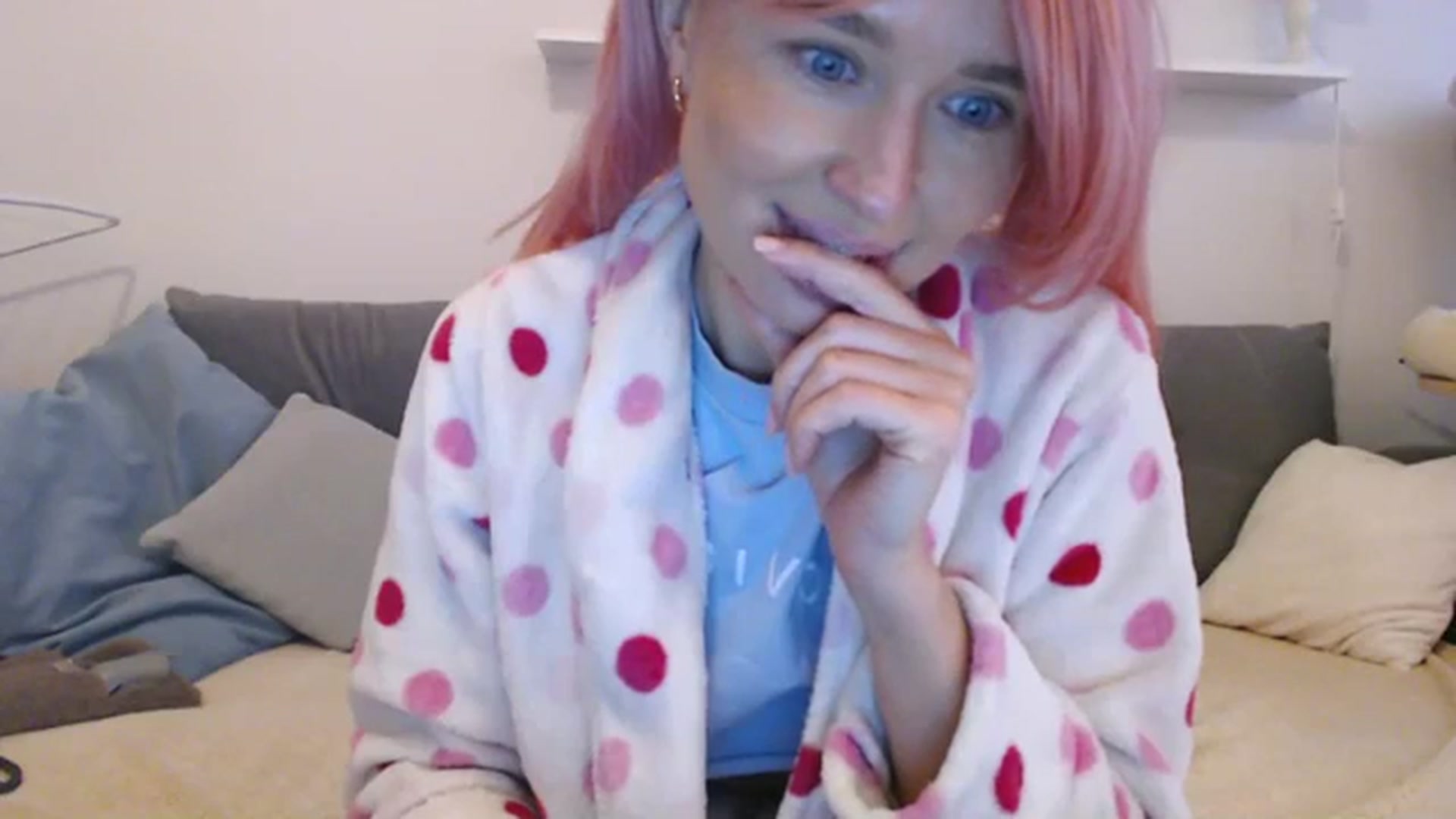 Gallery image thumbnail from Xxxawesomeart's myfreecams stream on, 10/31/2023, 14:33 image 4 of 20