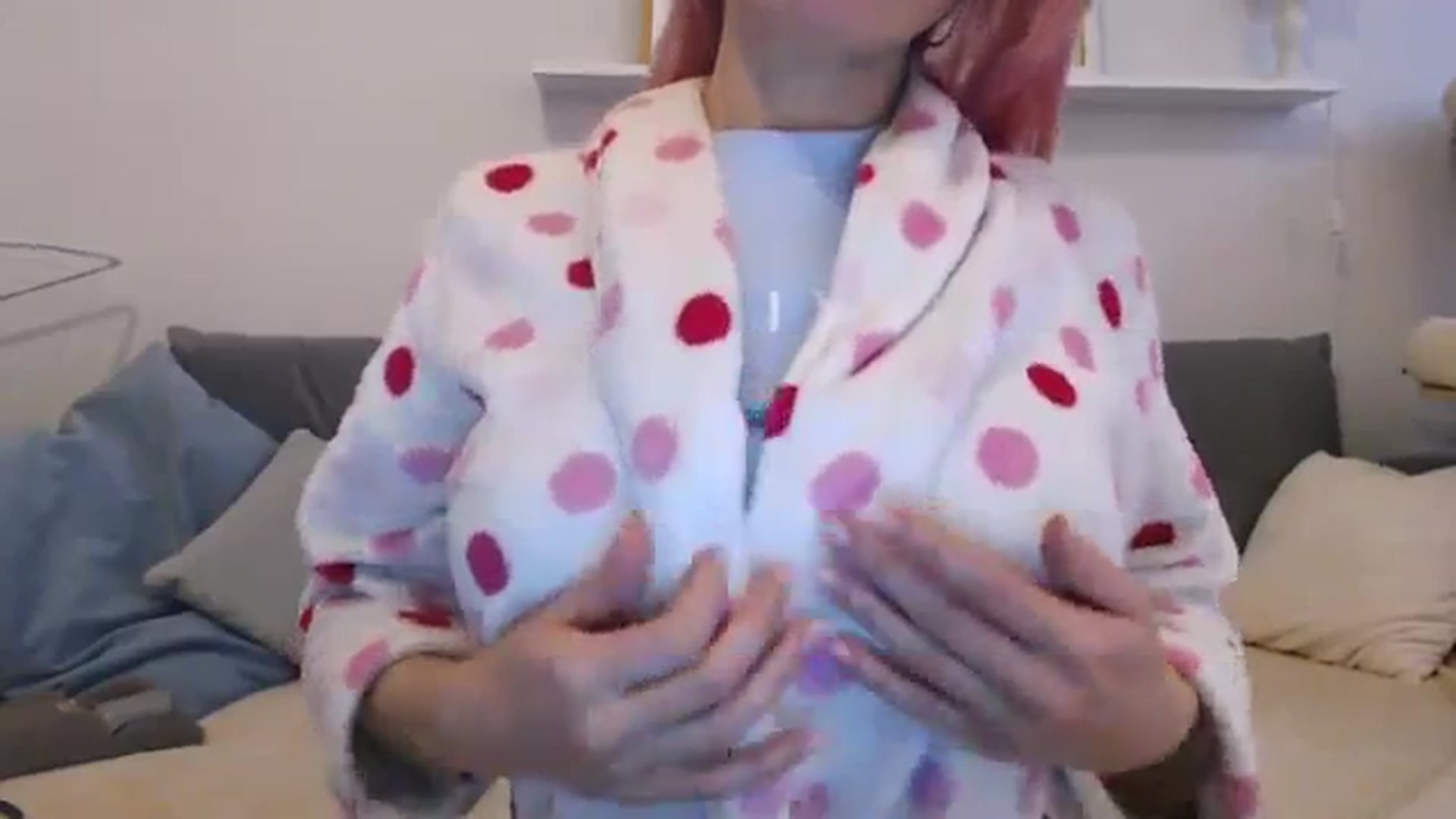 Gallery image thumbnail from Xxxawesomeart's myfreecams stream on, 10/31/2023, 14:33 image 8 of 20