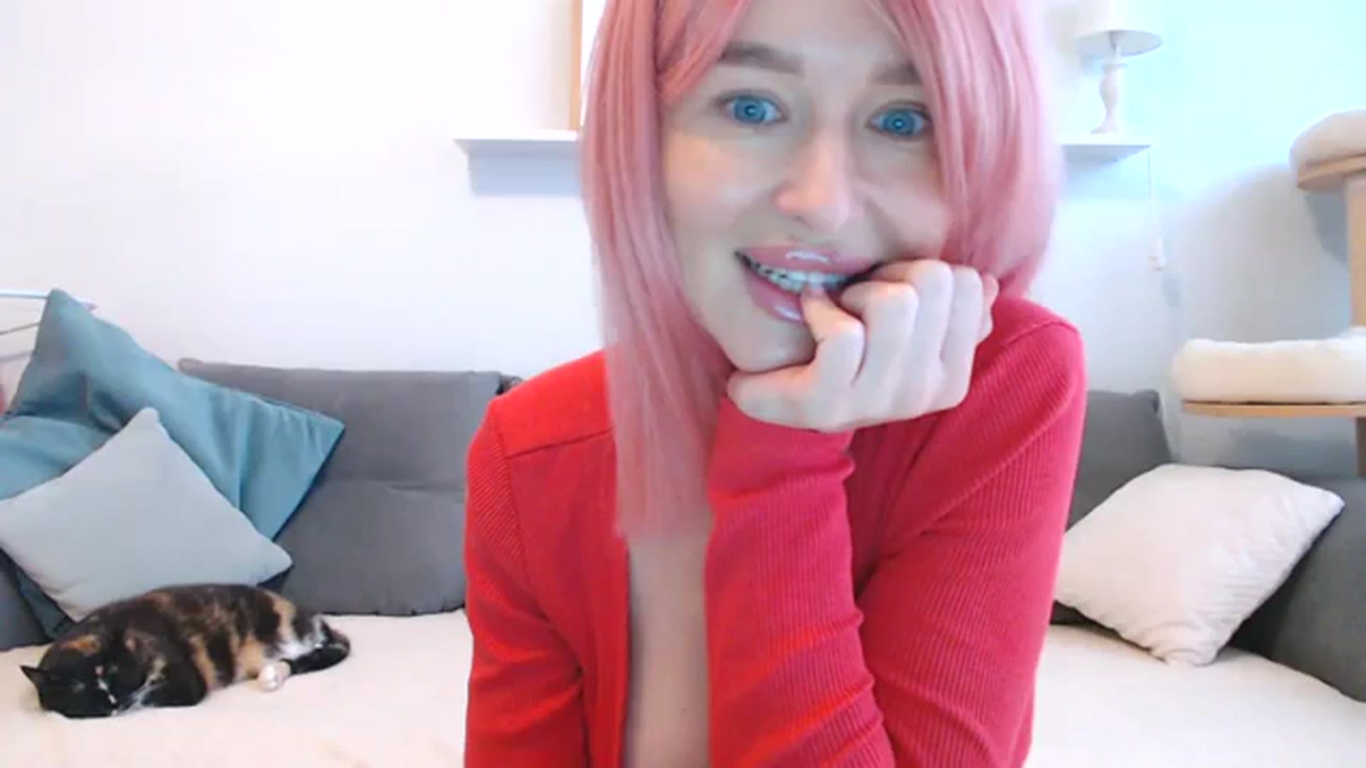 Gallery image thumbnail from Xxxawesomeart's myfreecams stream on, 11/24/2023, 13:16 image 17 of 20