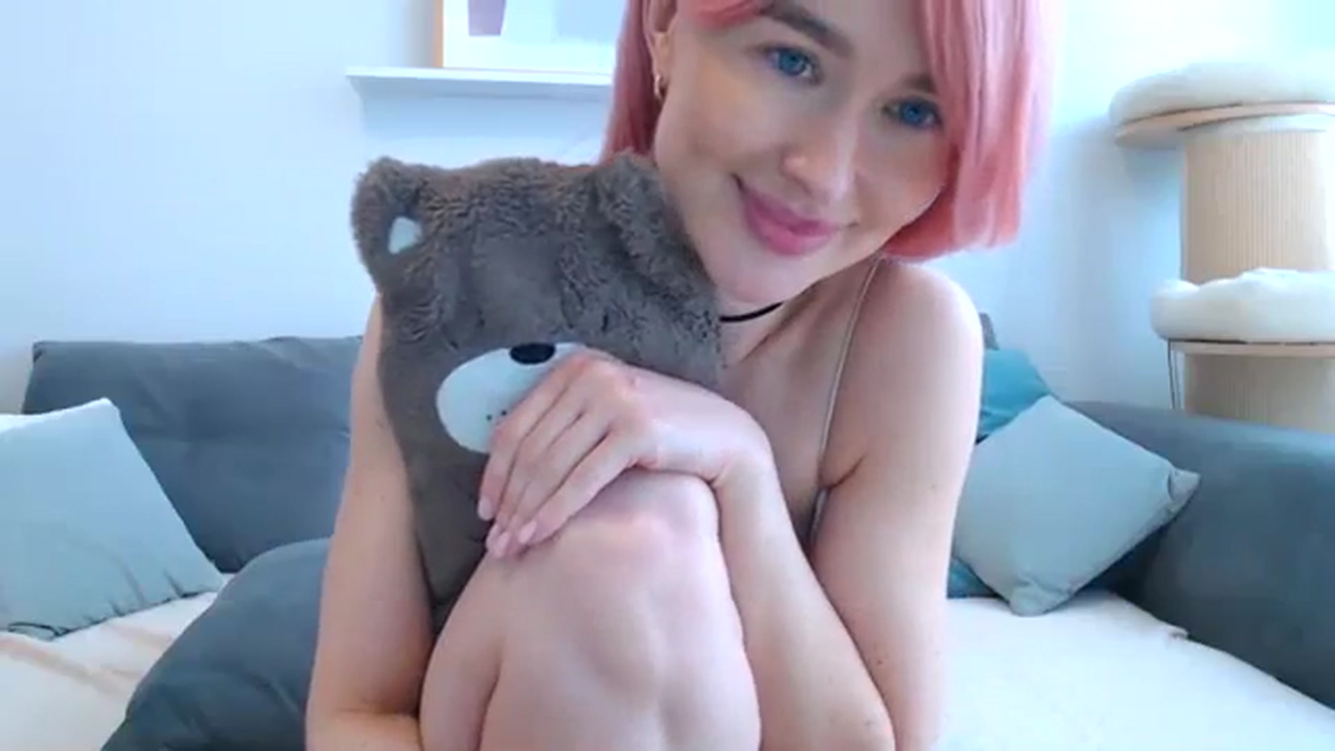 Gallery image thumbnail from Xxxawesomeart's myfreecams stream on, 12/07/2023, 12:22 image 20 of 20