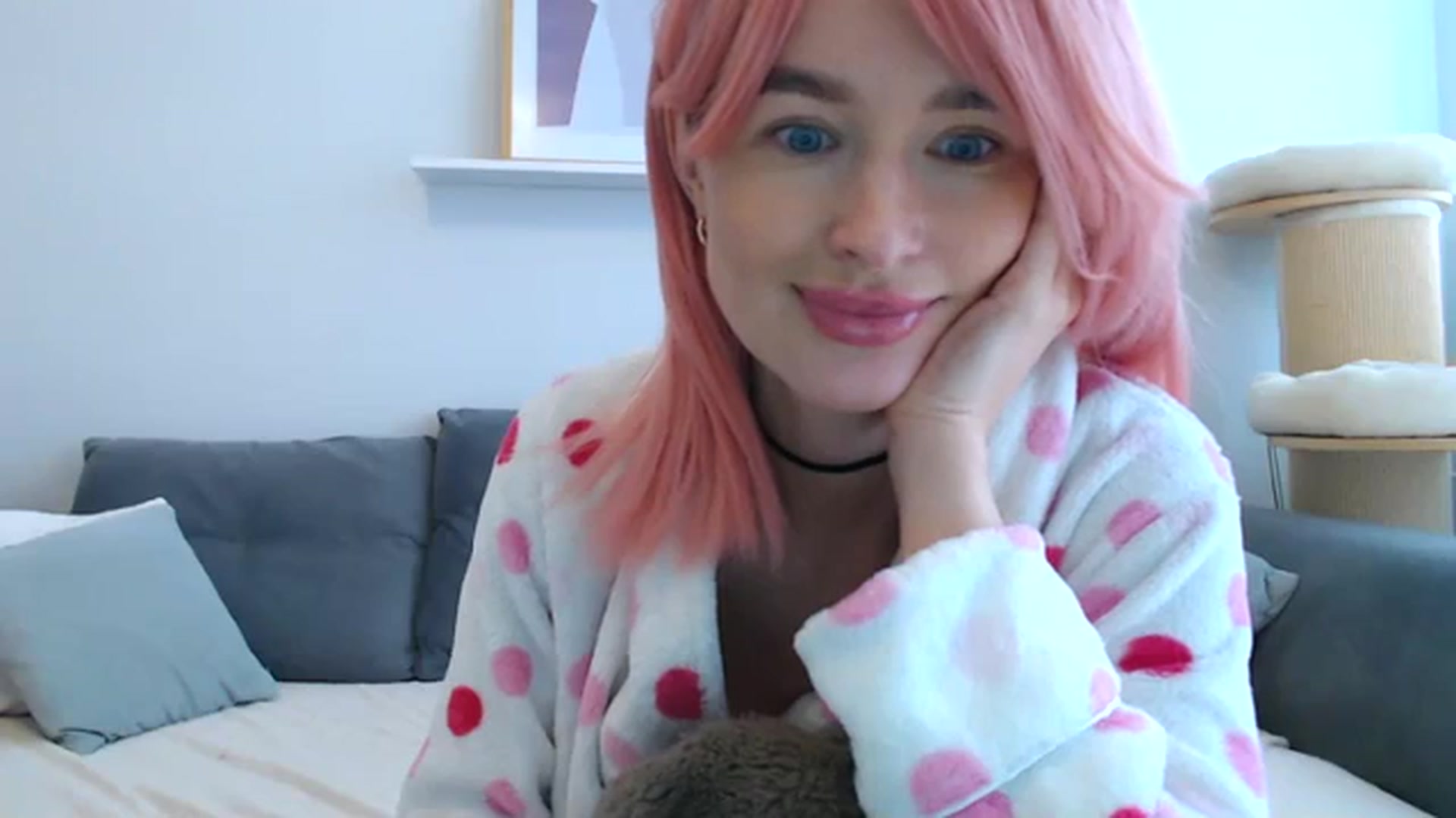 Gallery image thumbnail from Xxxawesomeart's myfreecams stream on, 12/07/2023, 12:54 image 3 of 20
