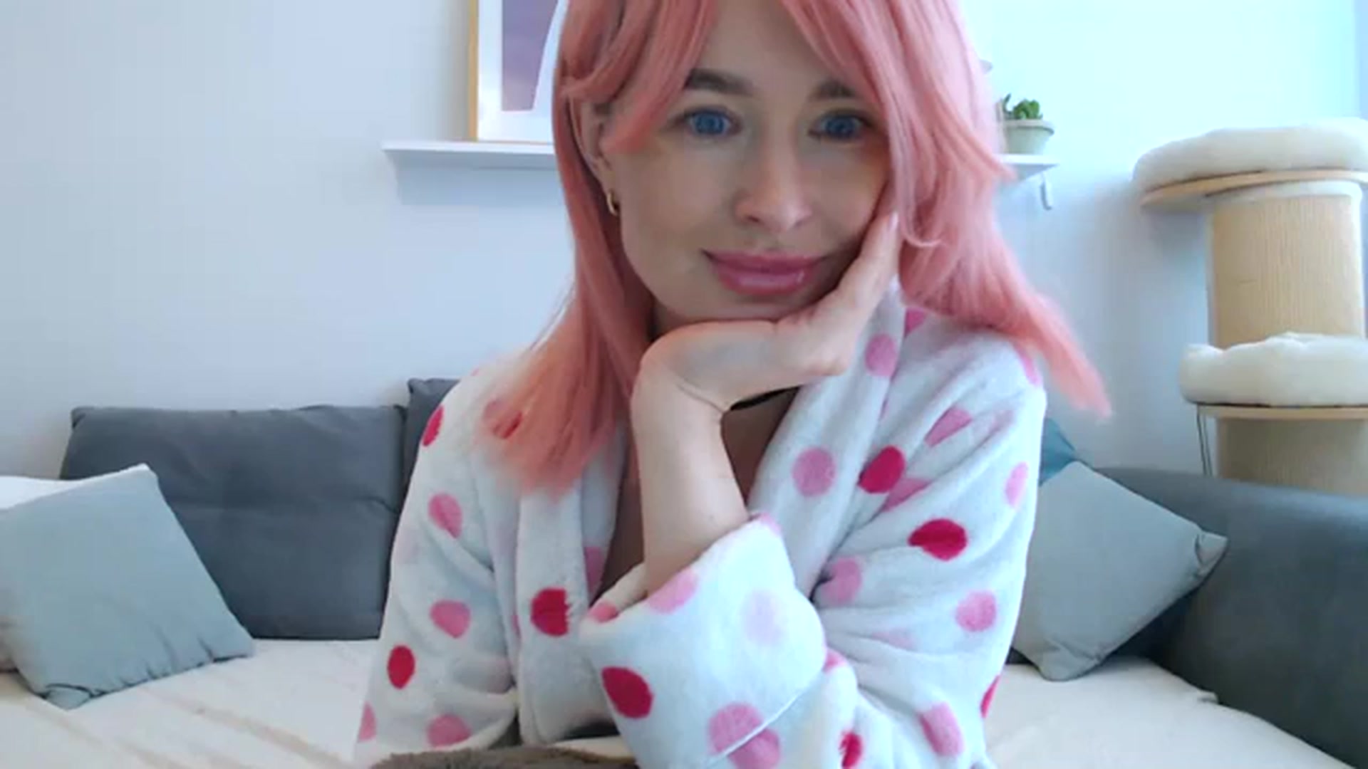 Gallery image thumbnail from Xxxawesomeart's myfreecams stream on, 12/07/2023, 12:54 image 8 of 20