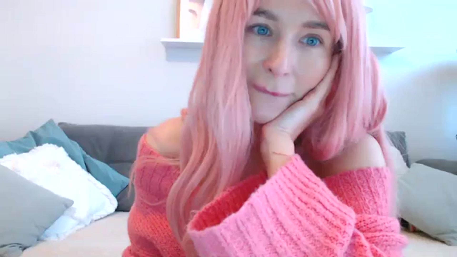 Gallery image thumbnail from Xxxawesomeart's myfreecams stream on, 12/26/2023, 13:12 image 11 of 20