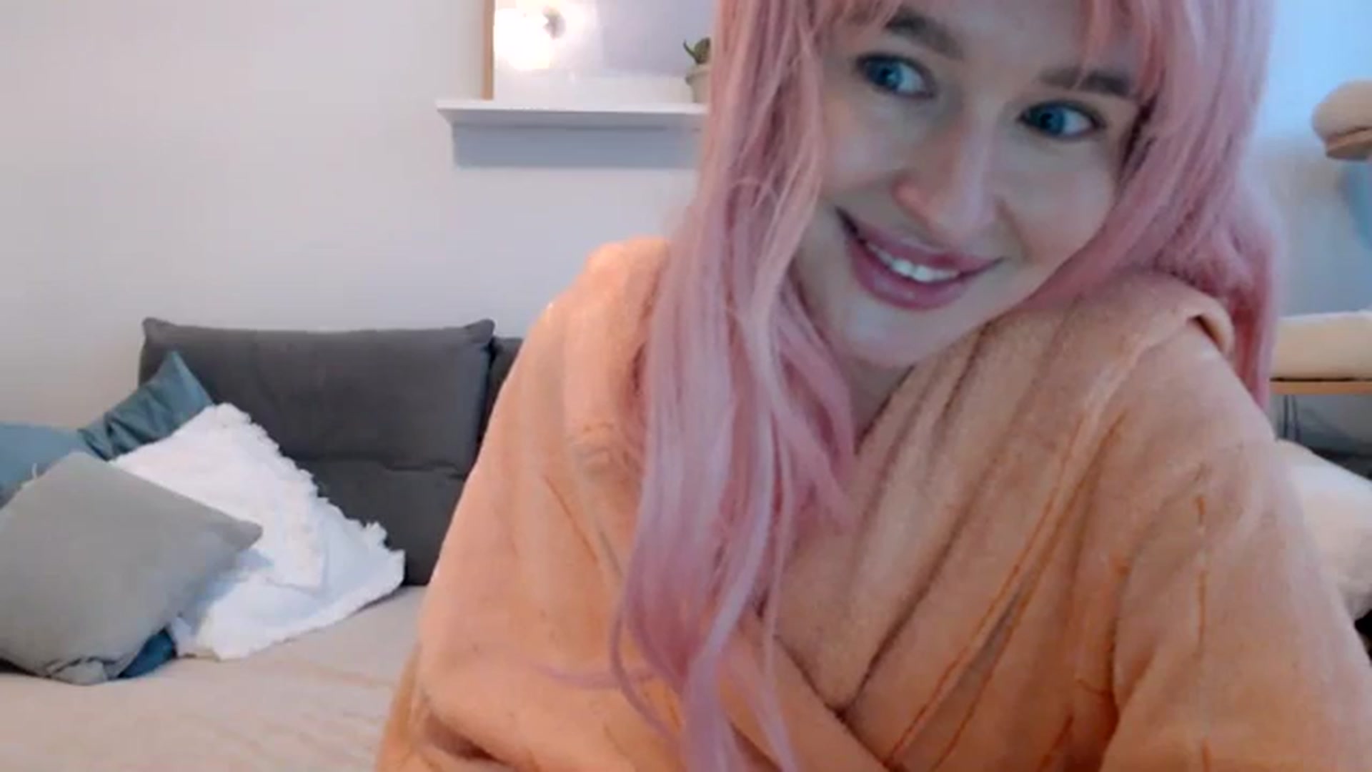 Gallery image thumbnail from Xxxawesomeart's myfreecams stream on, 12/30/2023, 13:10 image 19 of 20