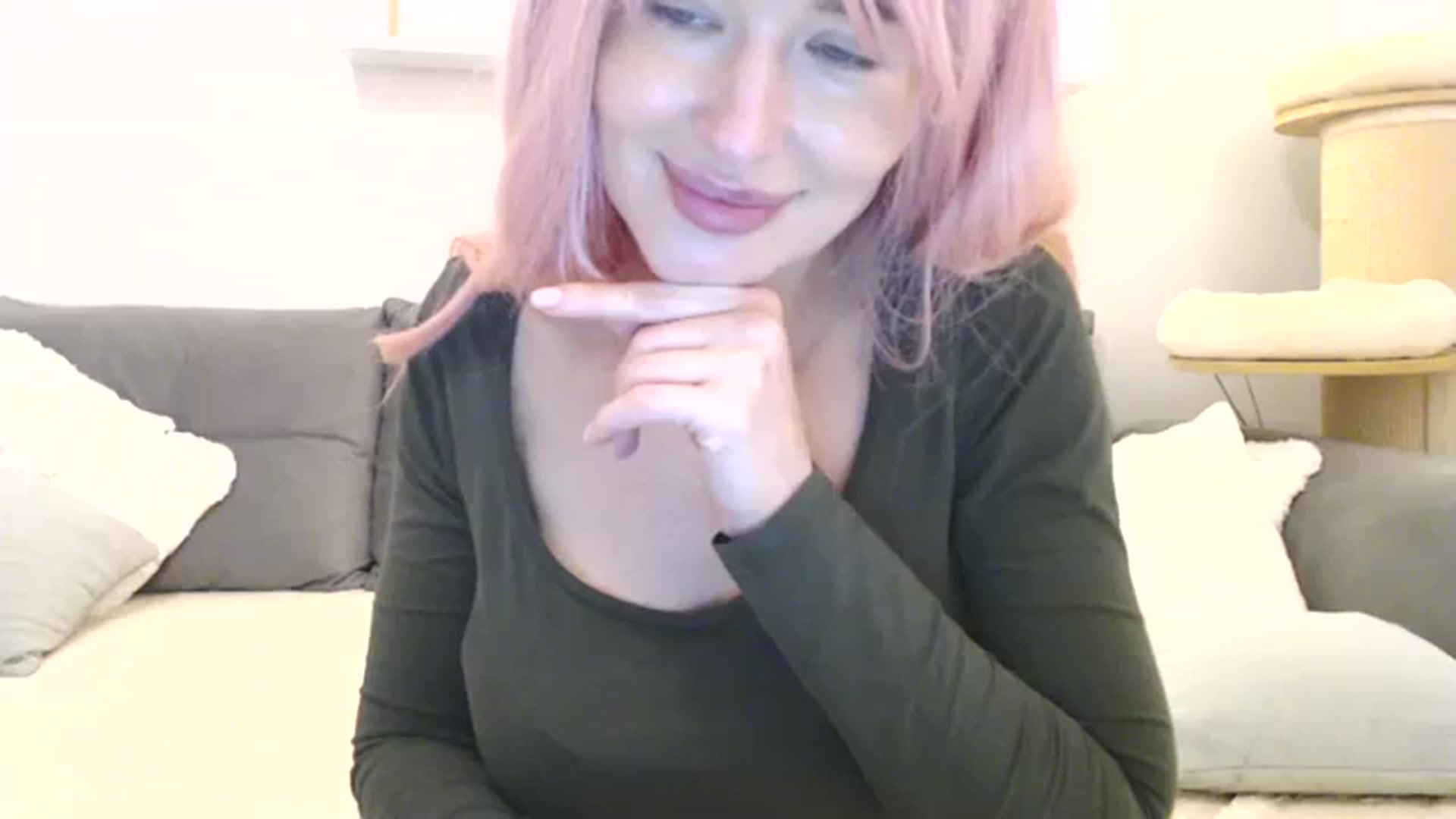 Gallery image thumbnail from Xxxawesomeart's myfreecams stream on, 12/31/2023, 18:43 image 1 of 20
