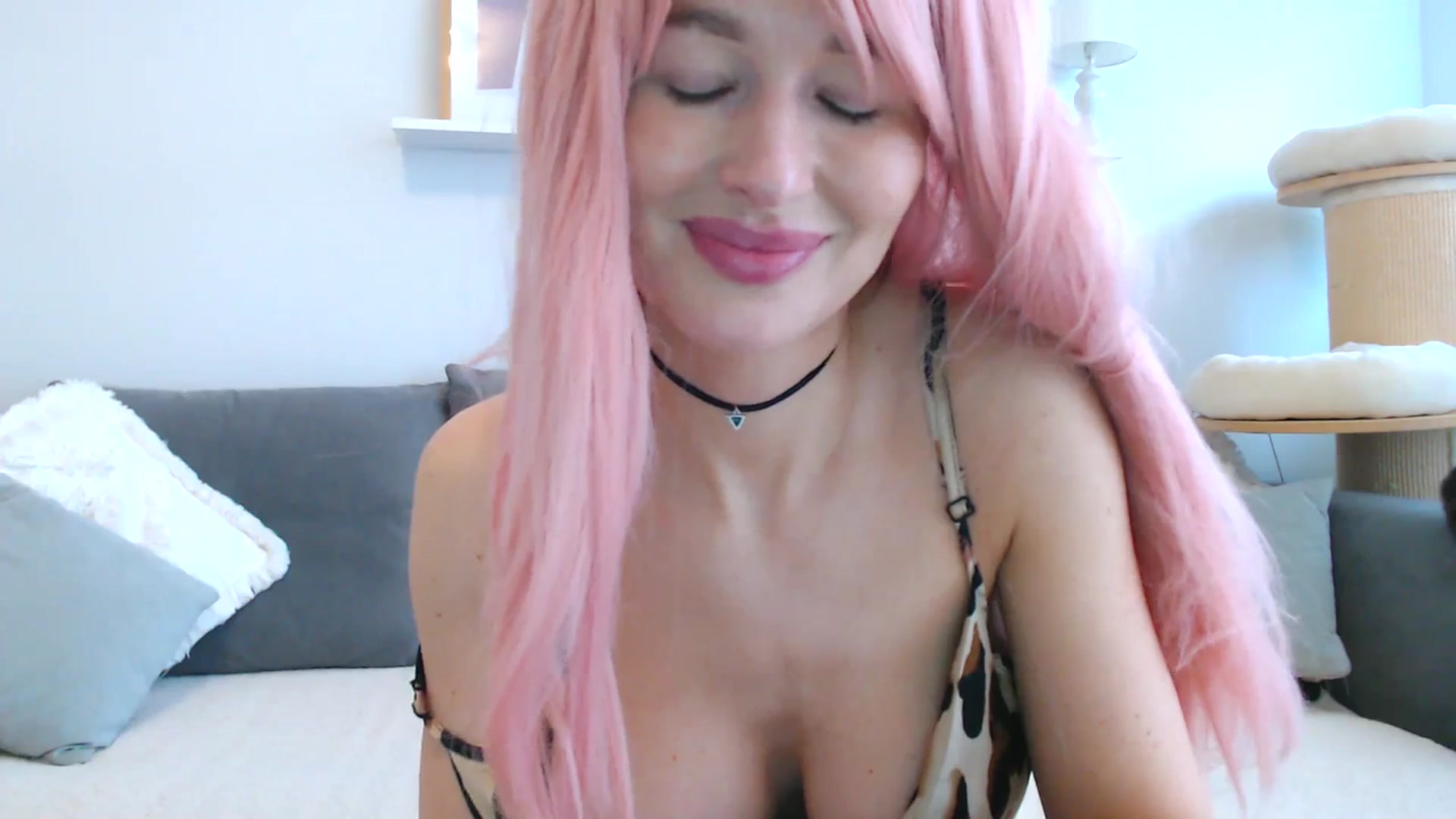 Gallery image thumbnail from Xxxawesomeart's myfreecams stream on, 01/11/2024, 10:29 image 12 of 20