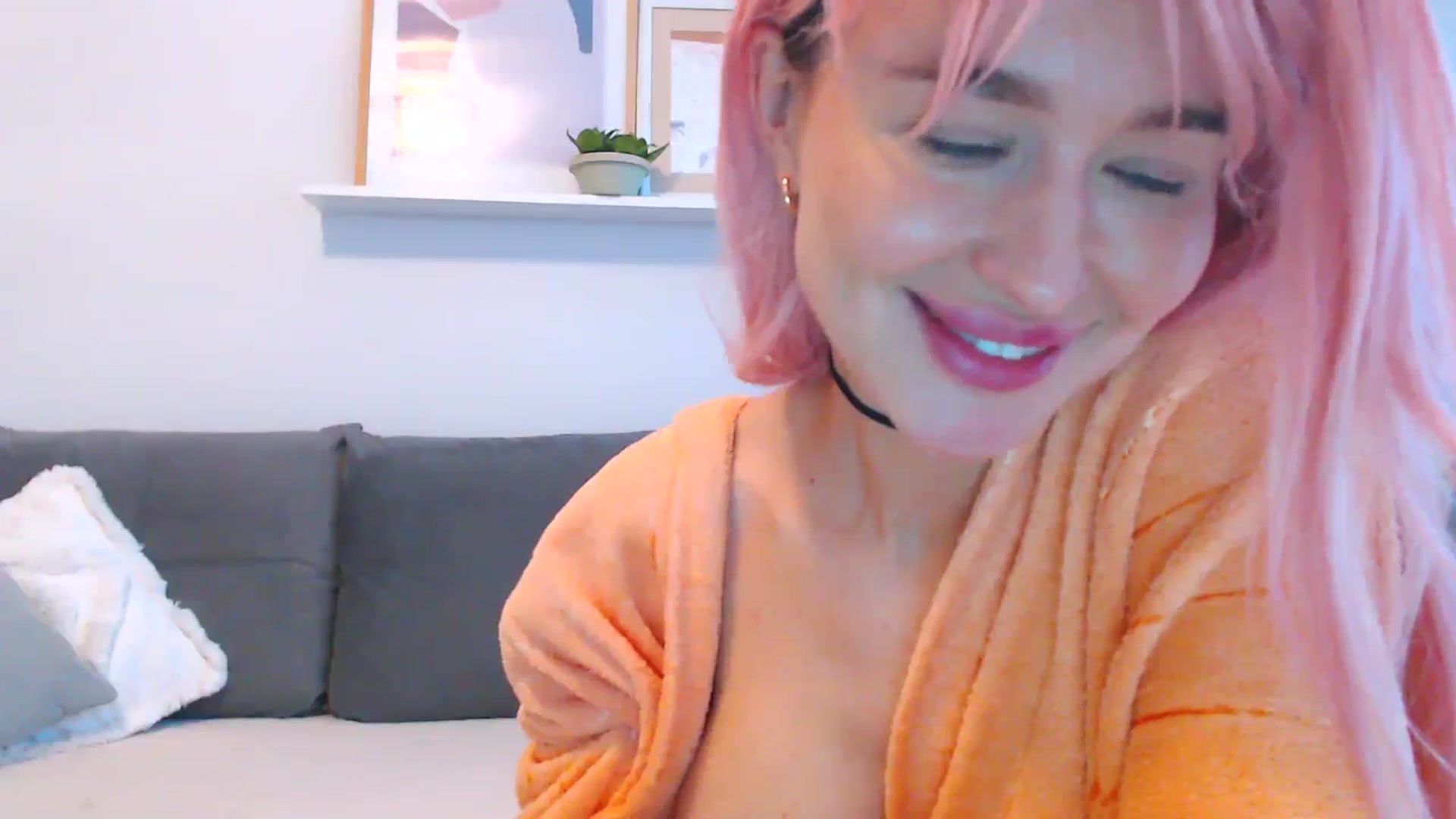 Gallery image thumbnail from Xxxawesomeart's myfreecams stream on, 01/12/2024, 14:11 image 13 of 20