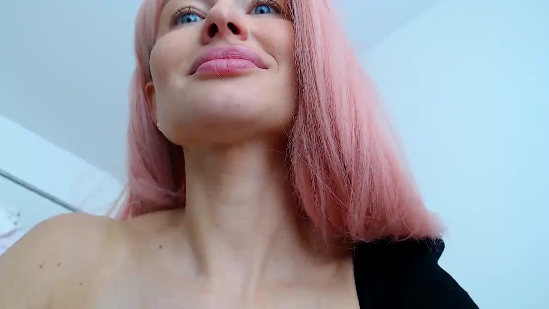 Gallery image thumbnail from Xxxawesomeart's myfreecams stream on, 07/06/2024, 12:39 image 5 of 20