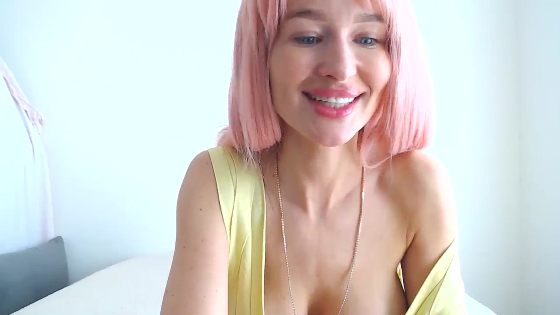 Gallery image thumbnail from Xxxawesomeart's myfreecams stream on, 07/07/2024, 13:12 image 5 of 20